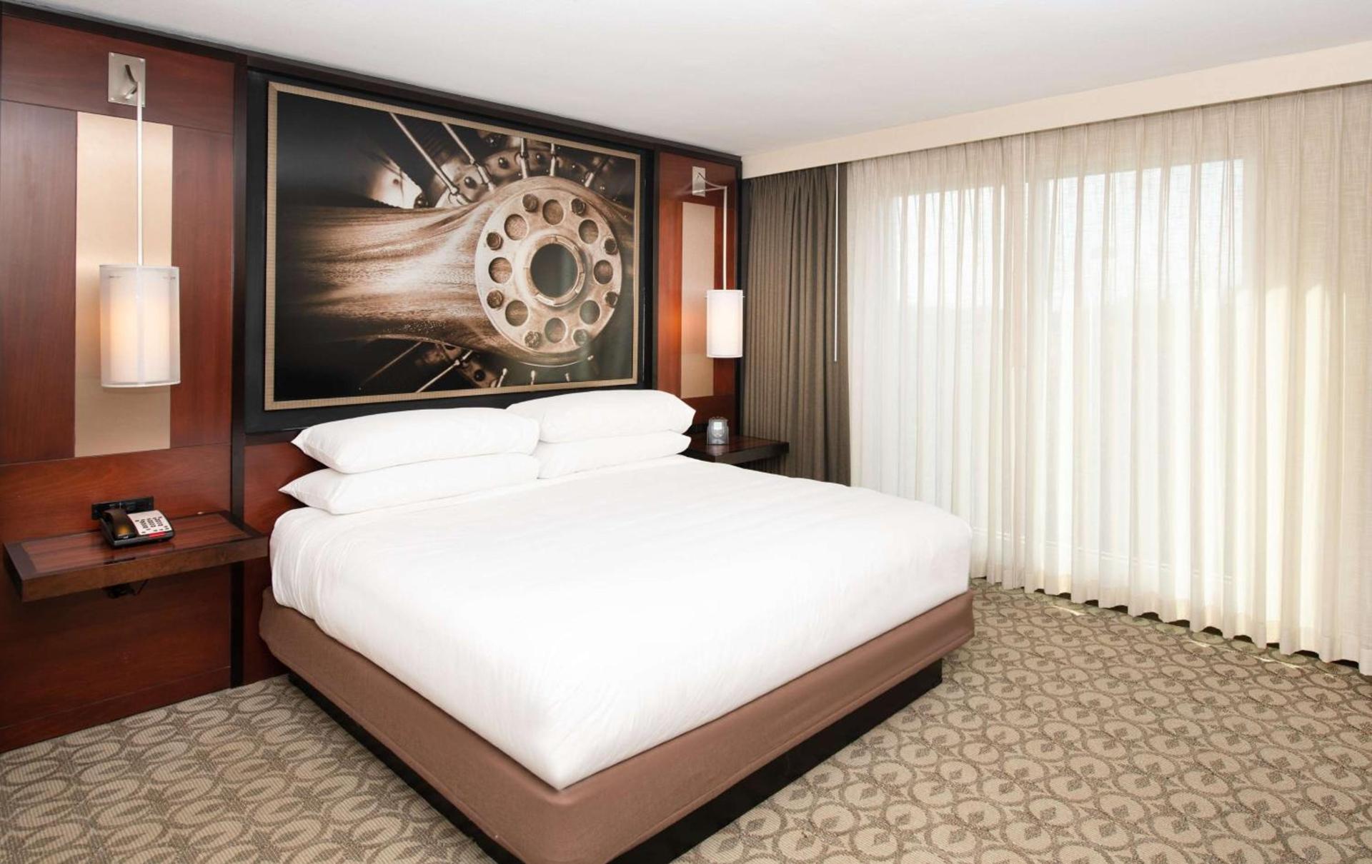 DoubleTree Hotel & Suites Charleston Airport photo 26