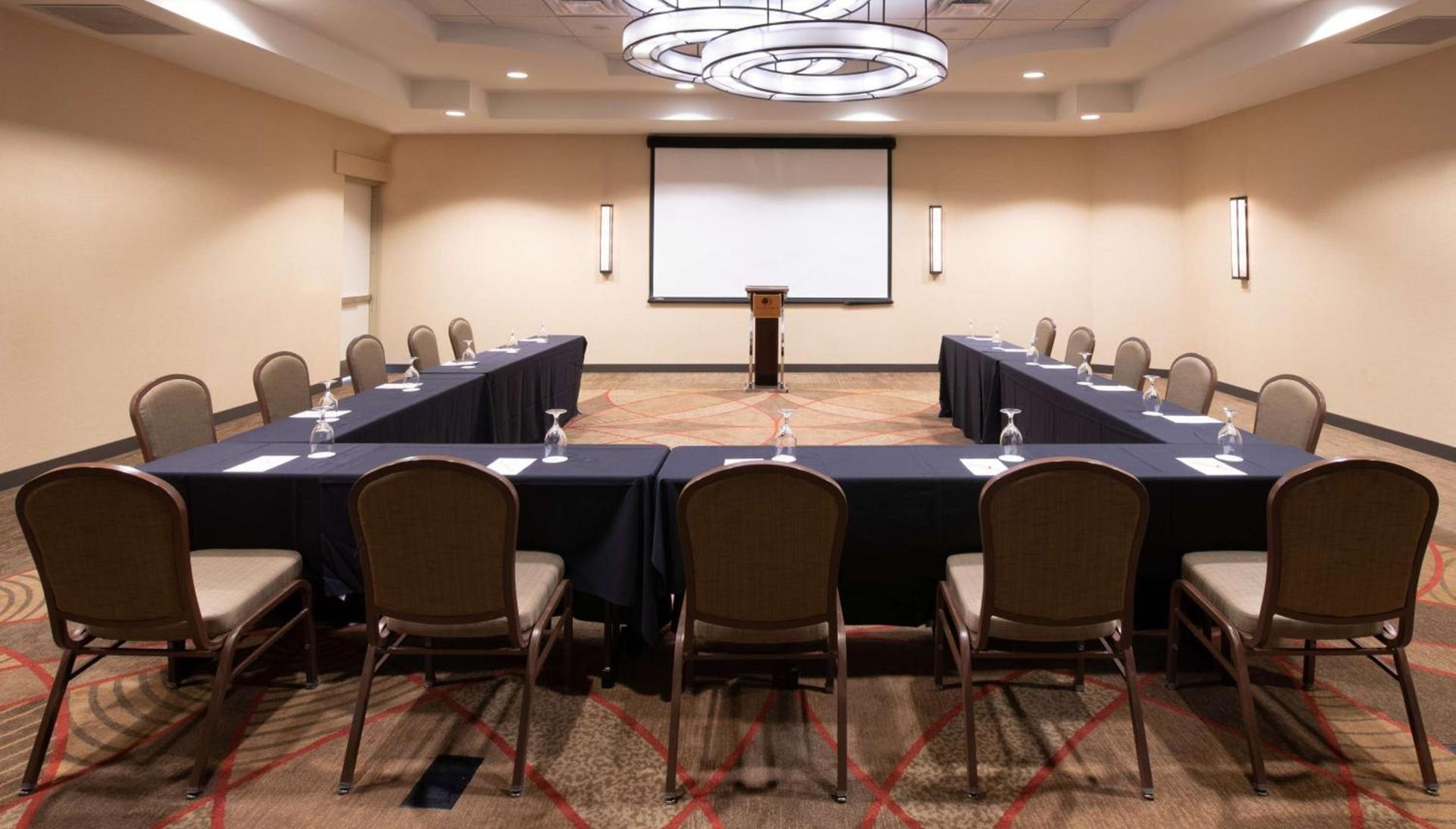 DoubleTree Hotel & Suites Charleston Airport photo 52
