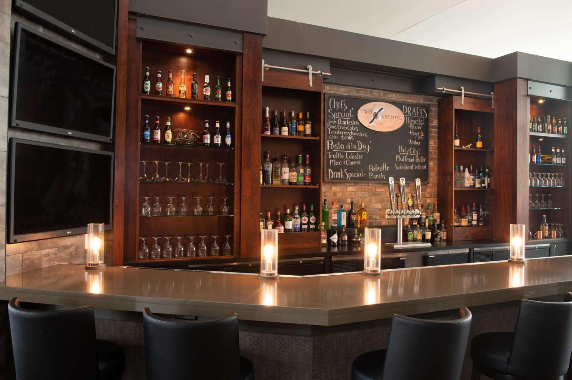 DoubleTree Hotel & Suites Charleston Airport photo 66