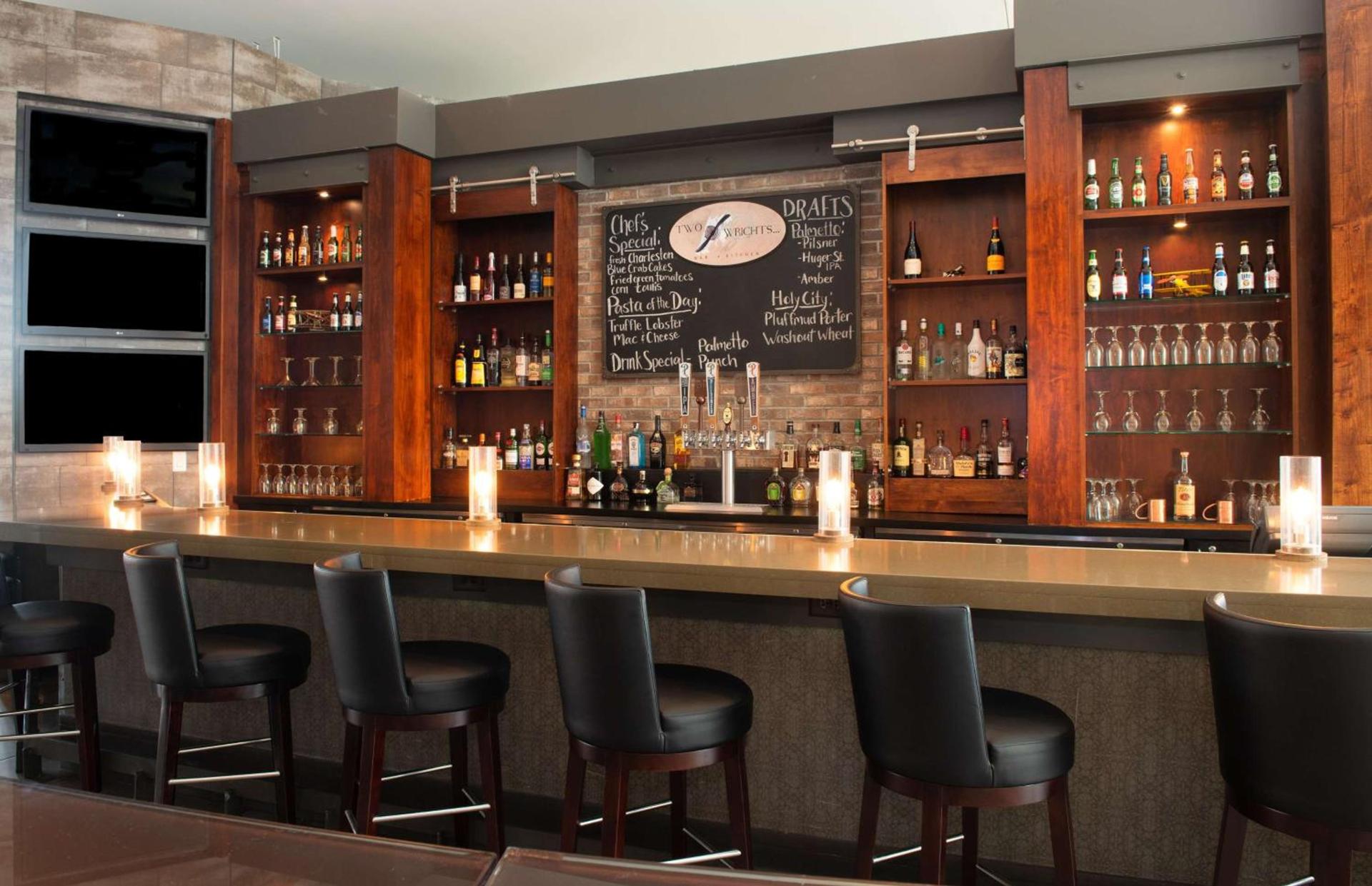 DoubleTree Hotel & Suites Charleston Airport photo 65