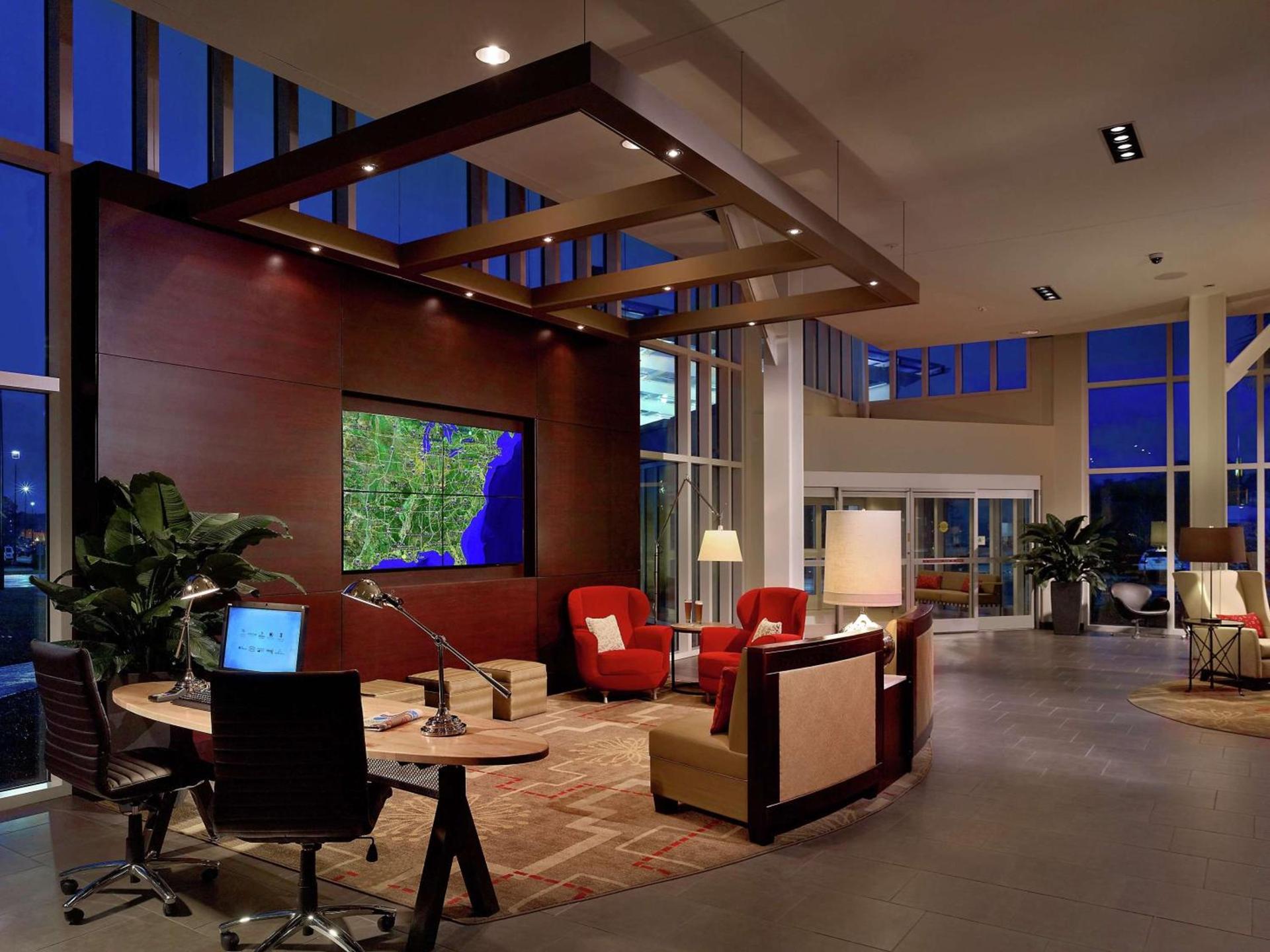 DoubleTree Hotel & Suites Charleston Airport photo 70