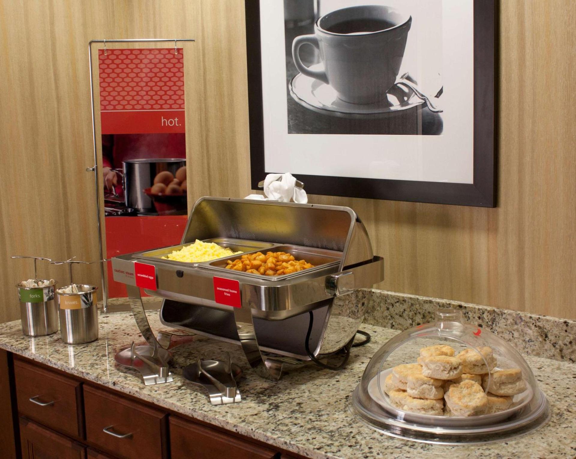 Hampton Inn - Burlington photo 15