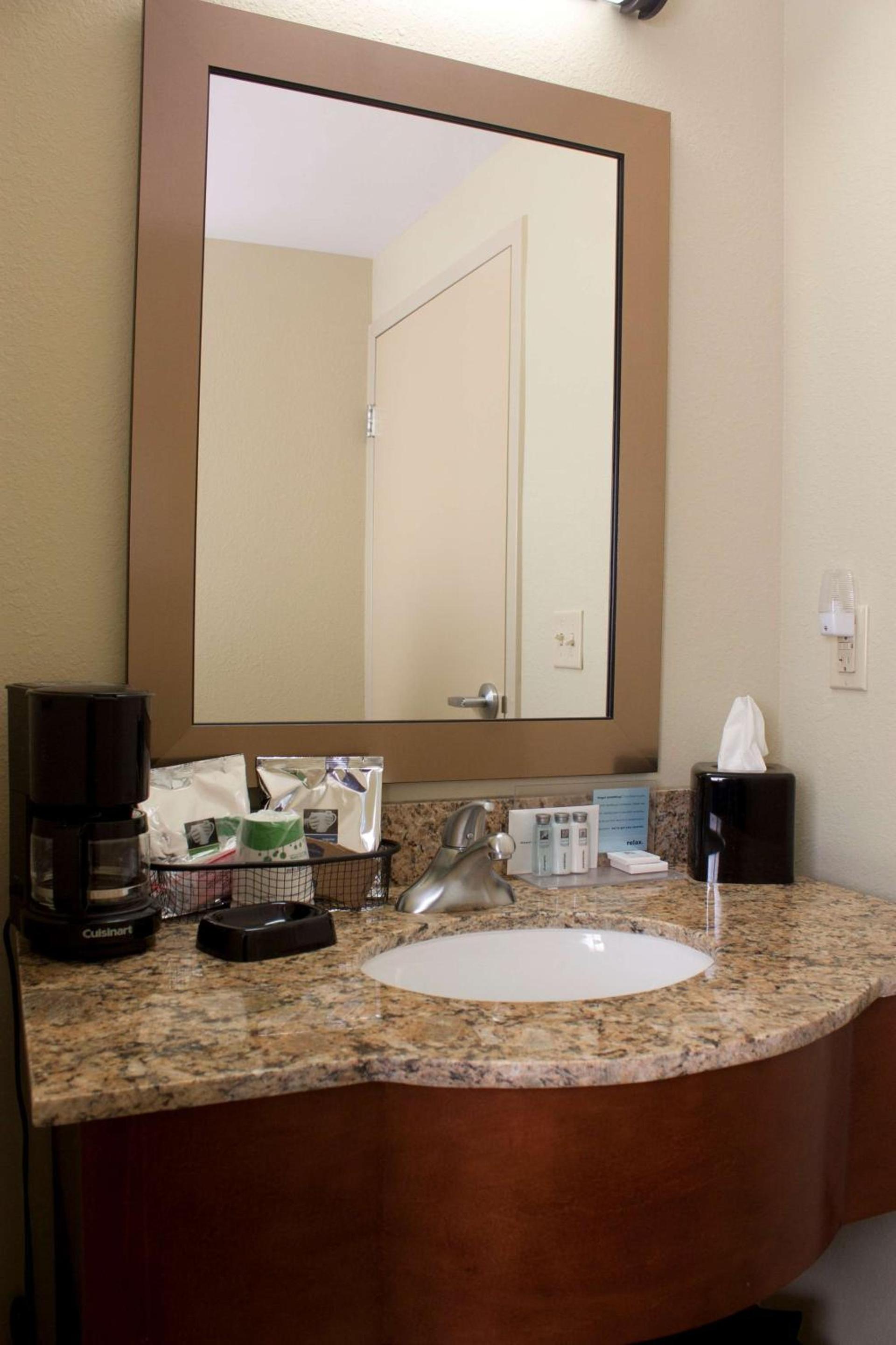Hampton Inn - Burlington photo 23