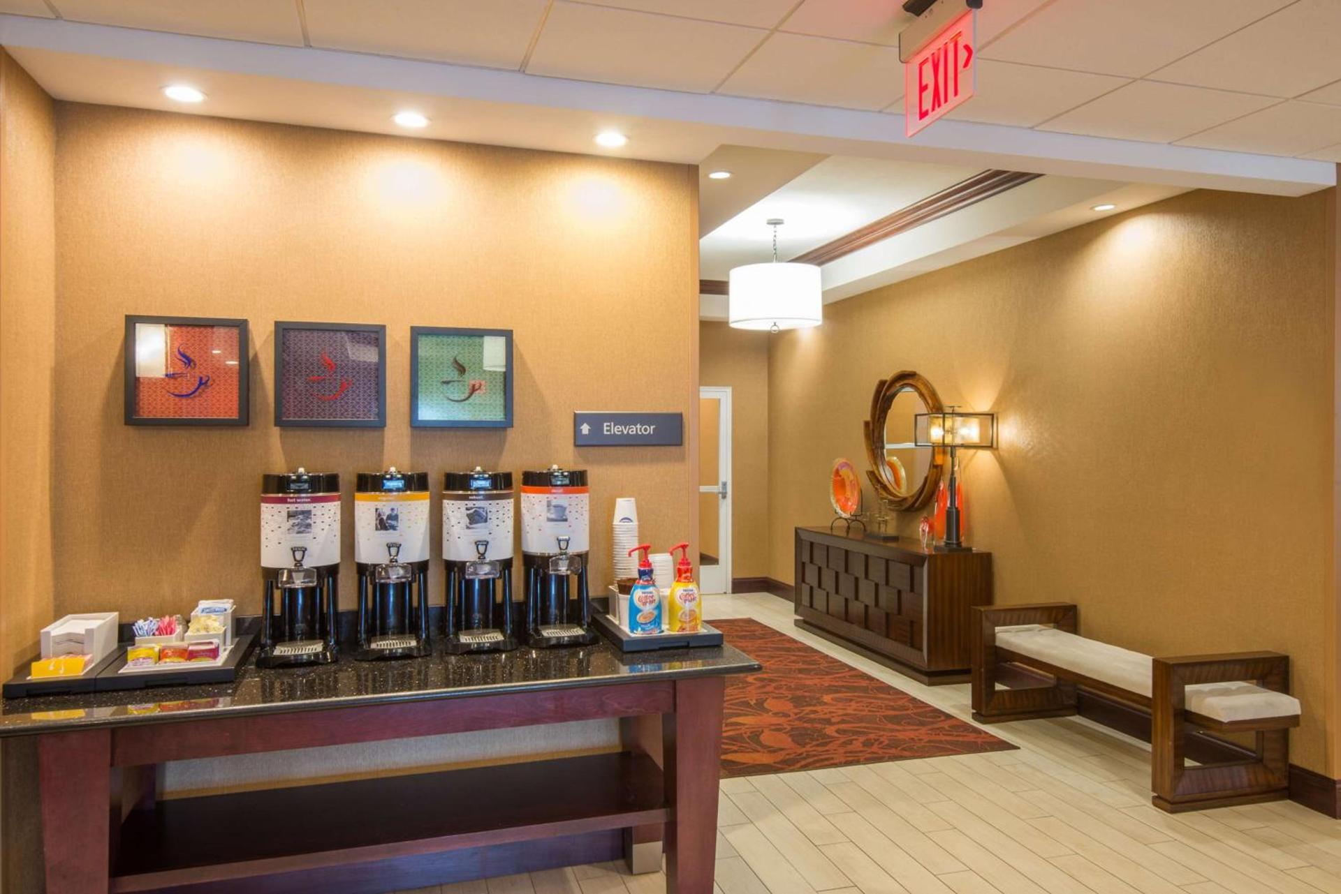 Hampton Inn Kingston photo 7