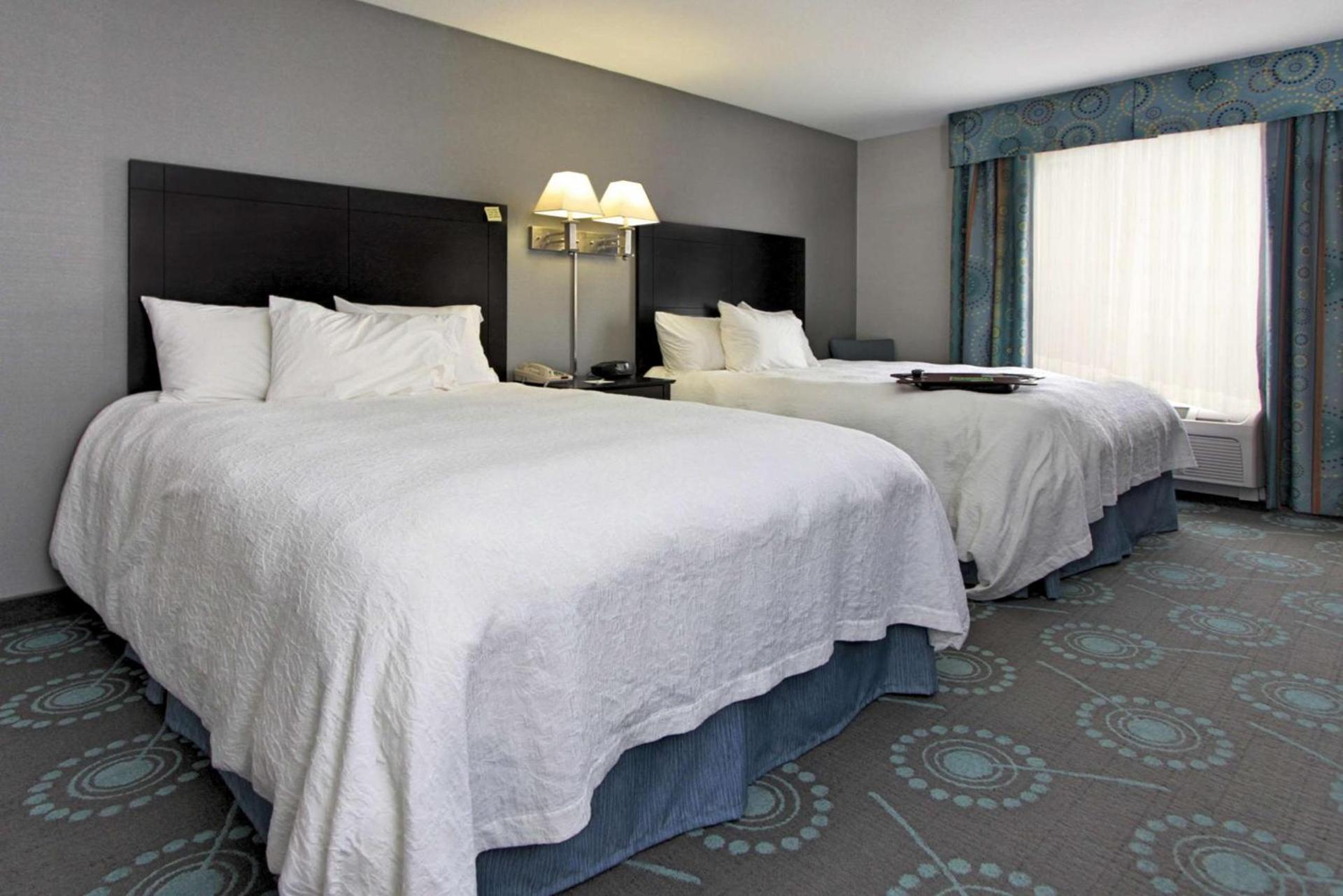 Hampton Inn Defiance photo 11