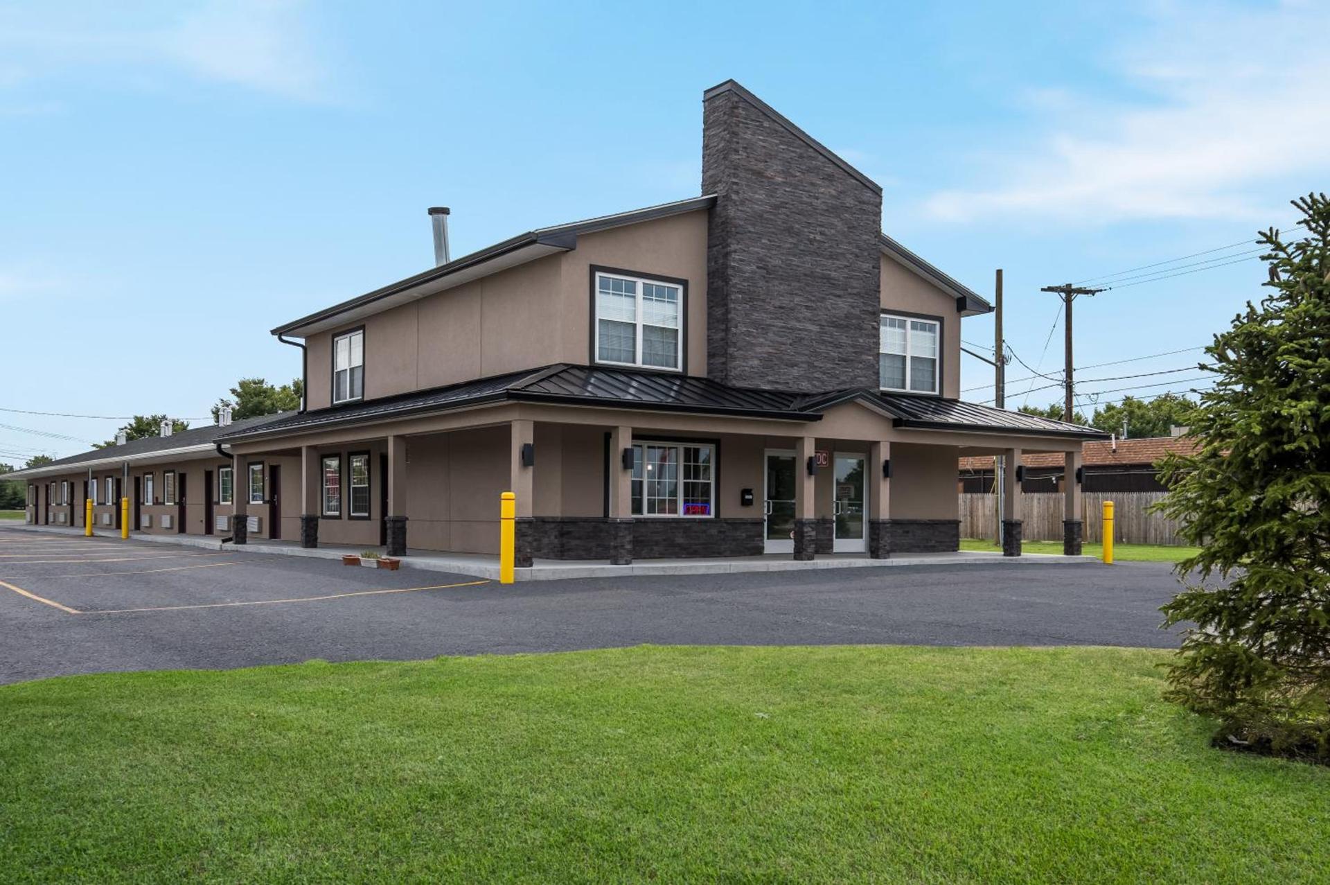 Americas Best Value Inn Farmington photo 29