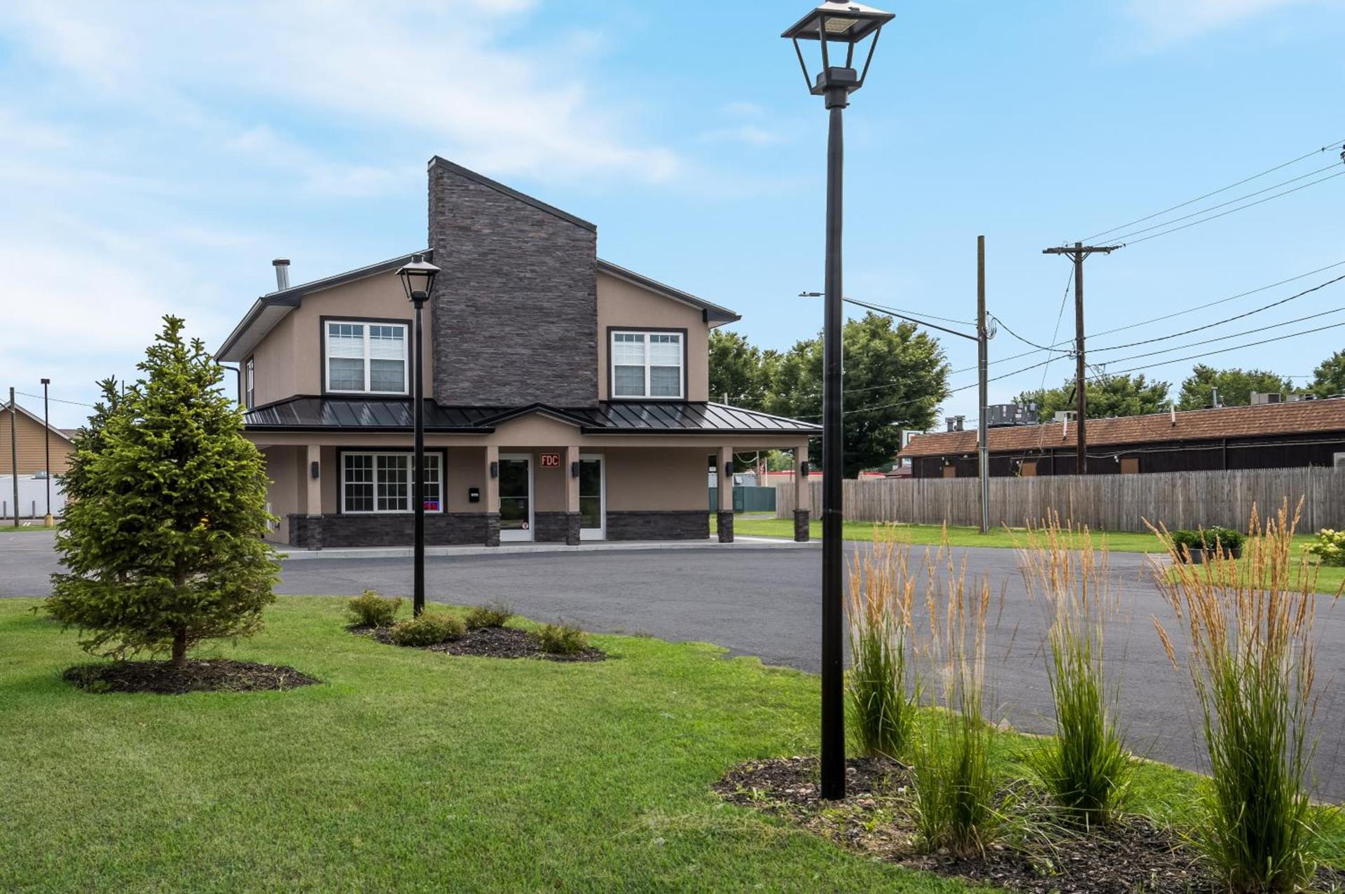 Americas Best Value Inn Farmington photo 30