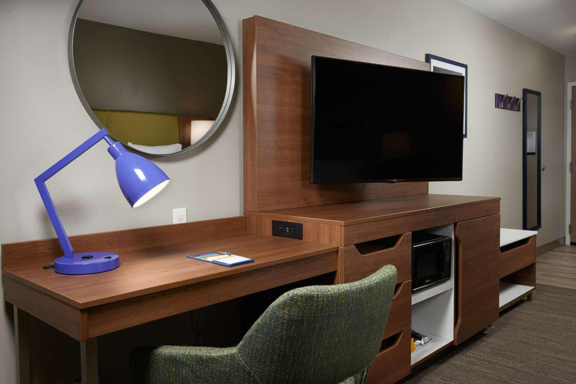 Hampton Inn Butte photo 20