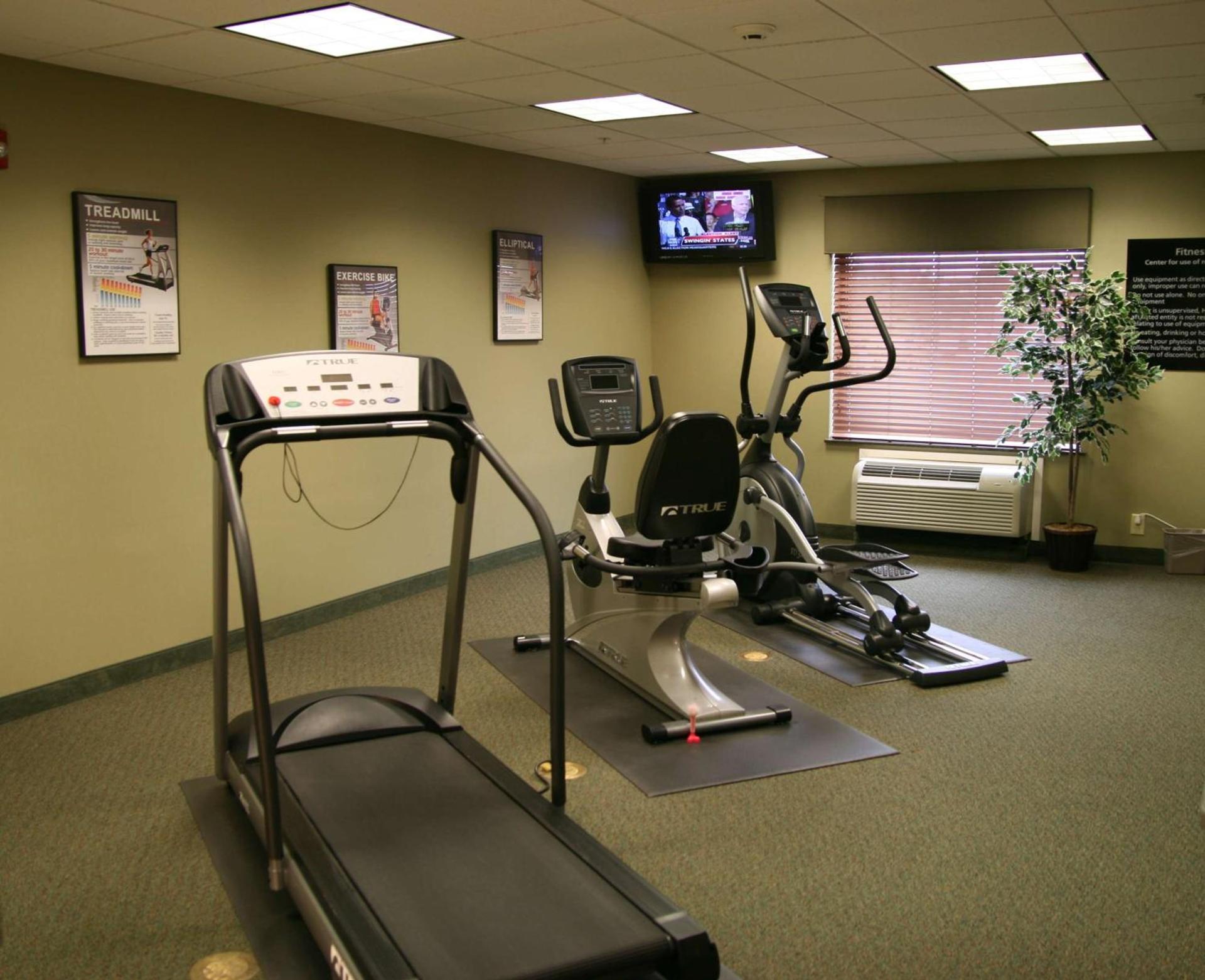 Hampton Inn Clinton photo 9