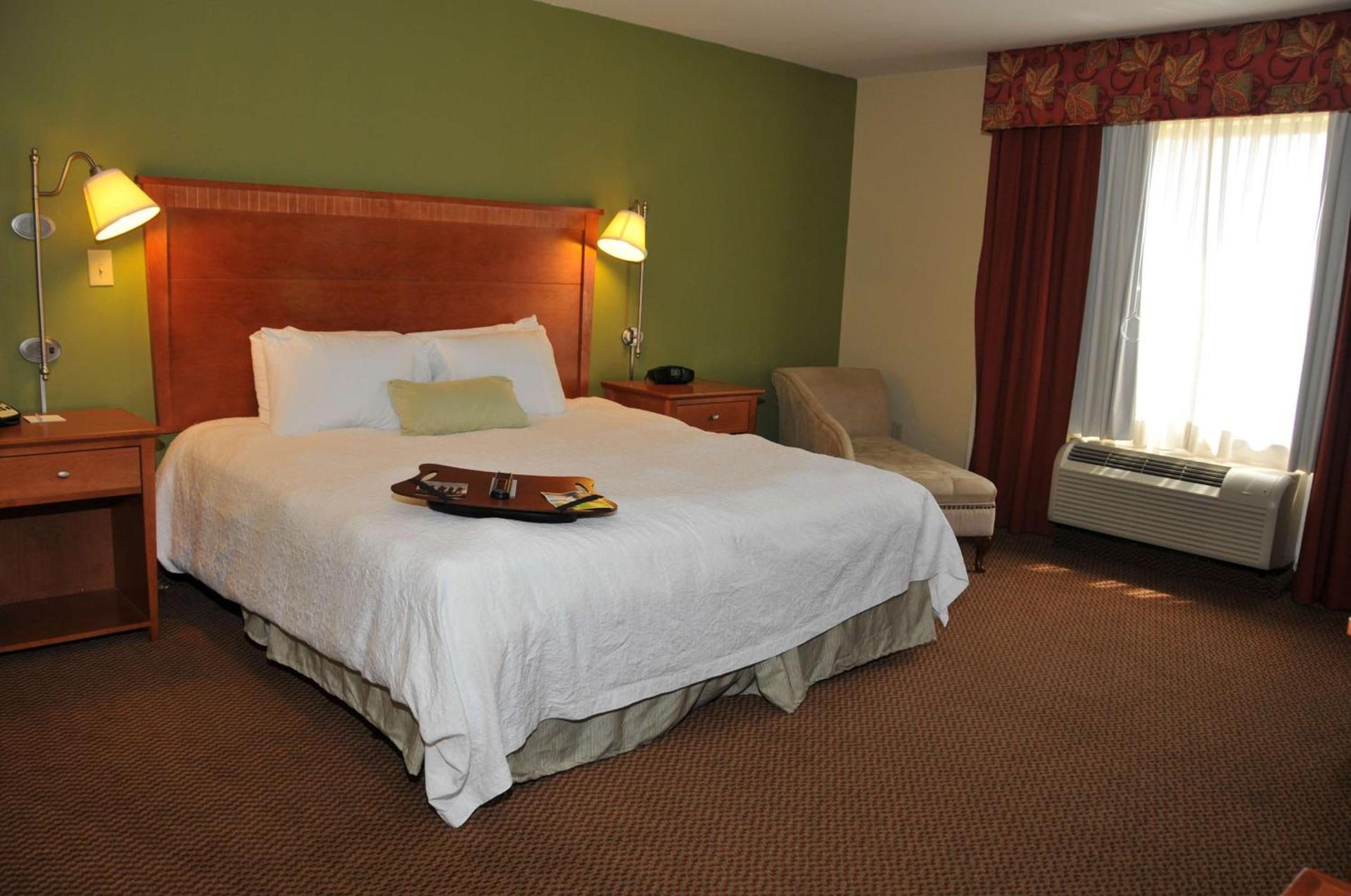 Hampton Inn Clinton photo 10