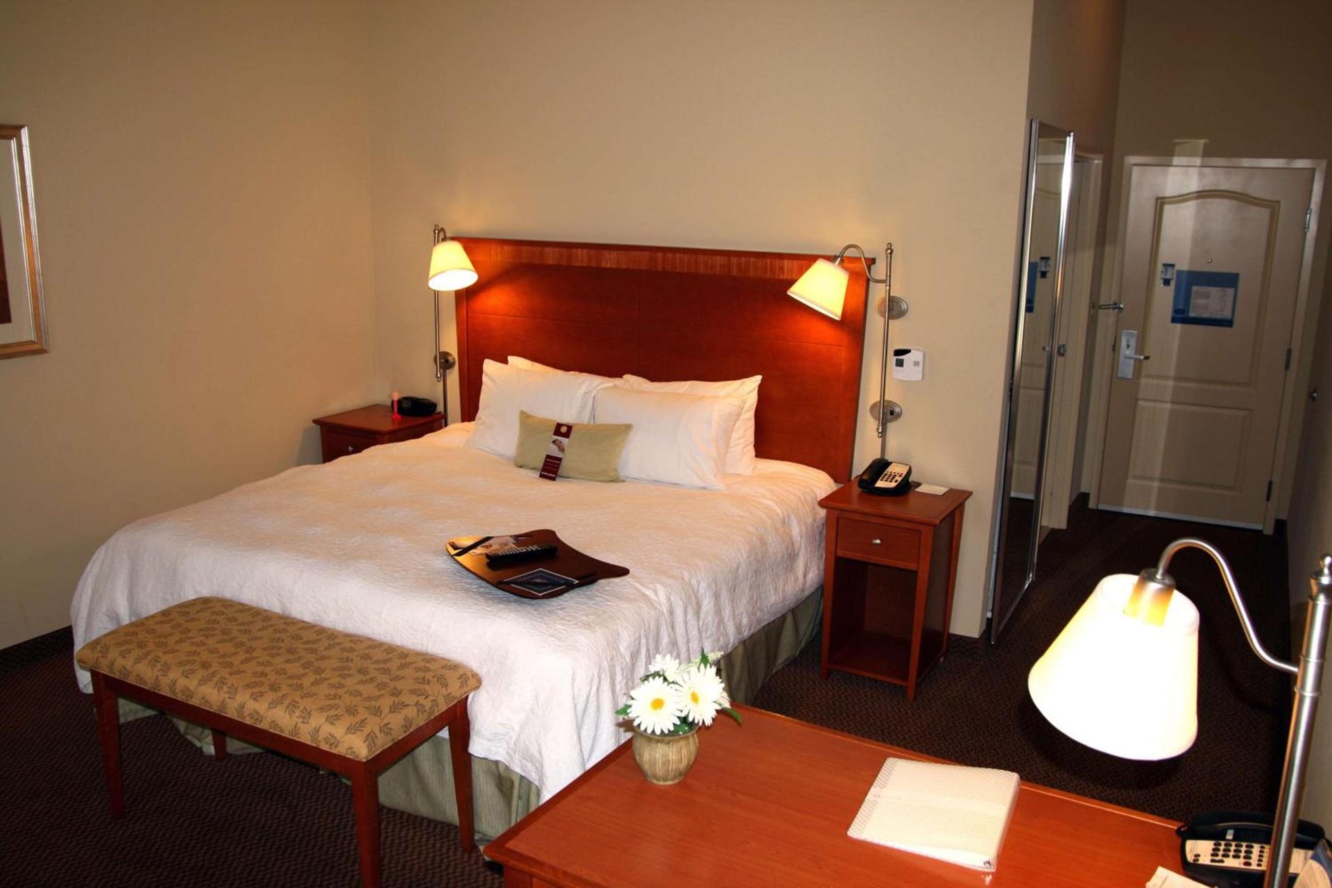 Hampton Inn Clinton photo 2