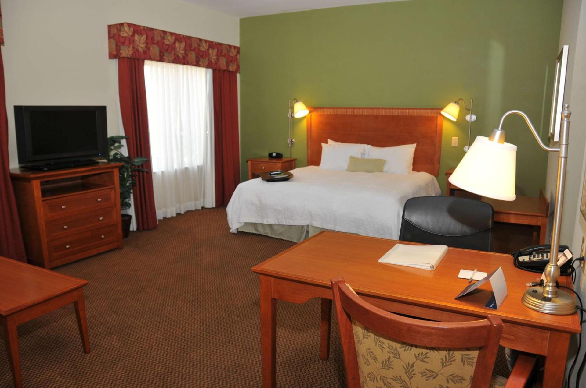 Hampton Inn Clinton photo 15
