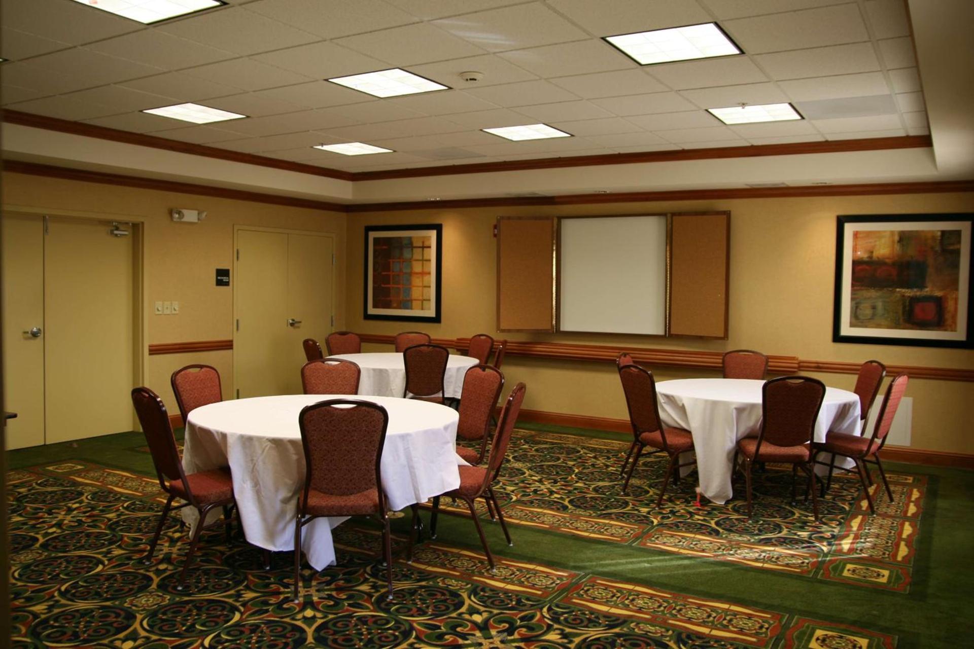 Hampton Inn Clinton photo 20