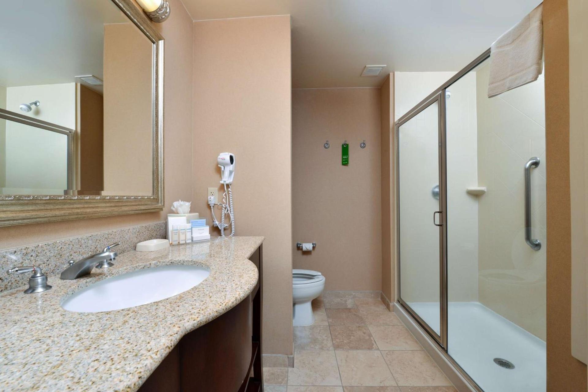 Hampton Inn & Suites Tacoma photo 15