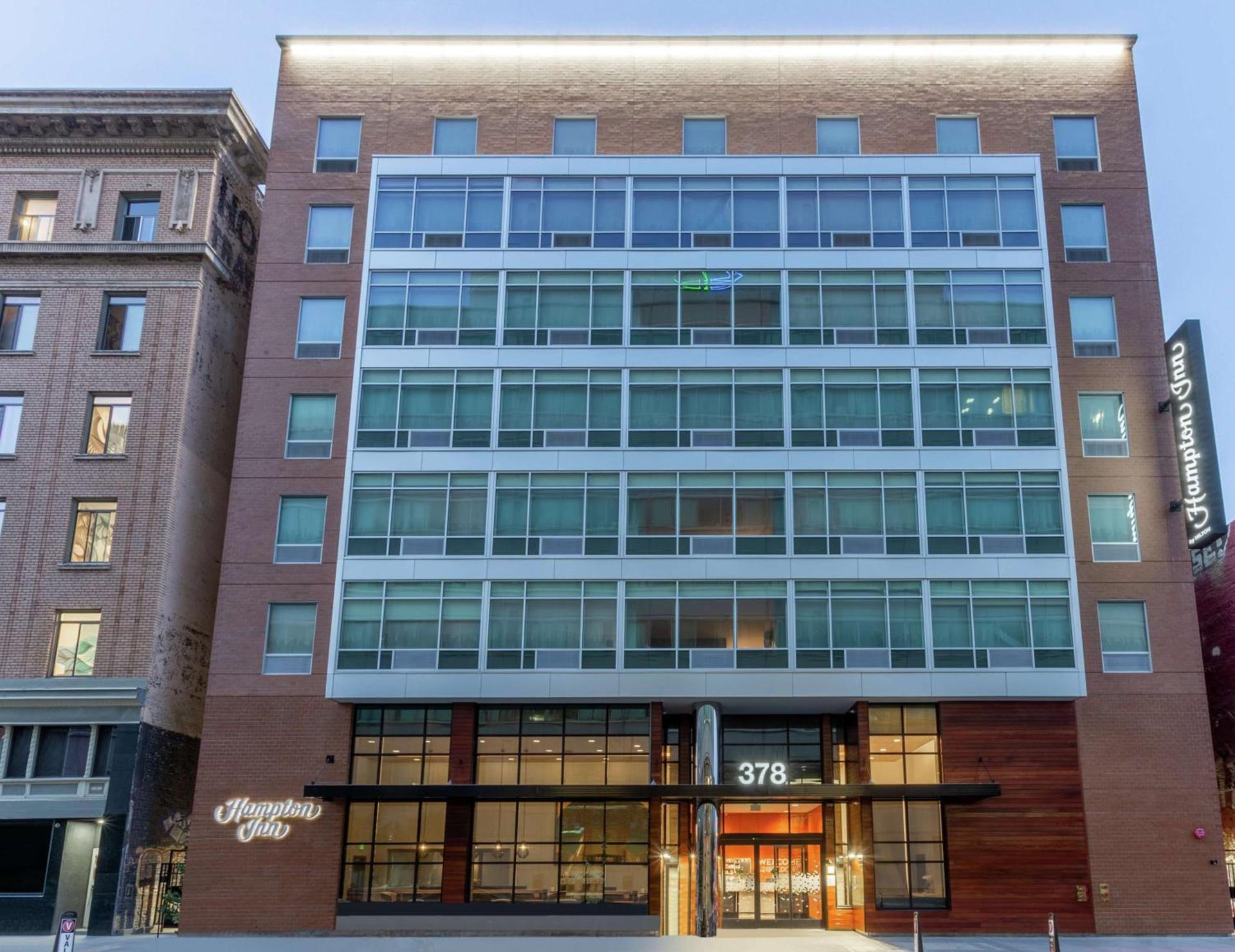 Hampton Inn Oakland Downtown-City Center photo 1