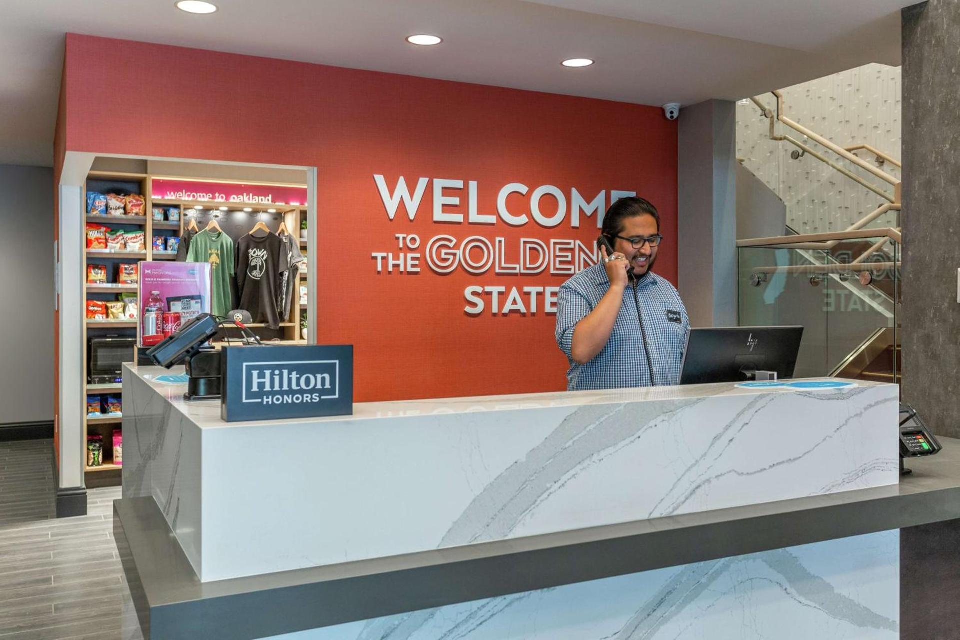Hampton Inn Oakland Downtown-City Center photo 3