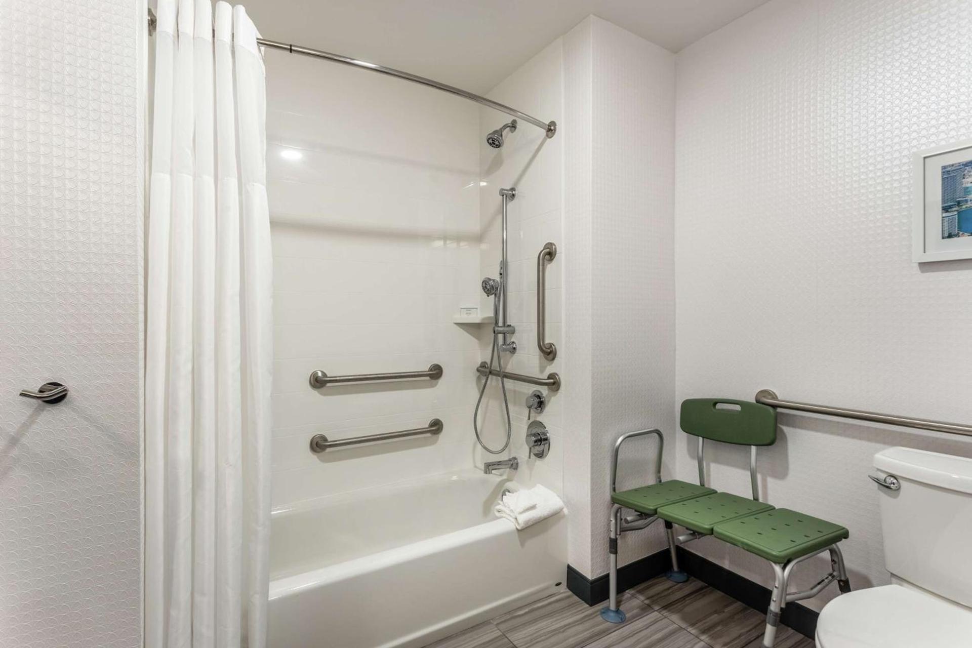 Hampton Inn Oakland Downtown-City Center photo 21