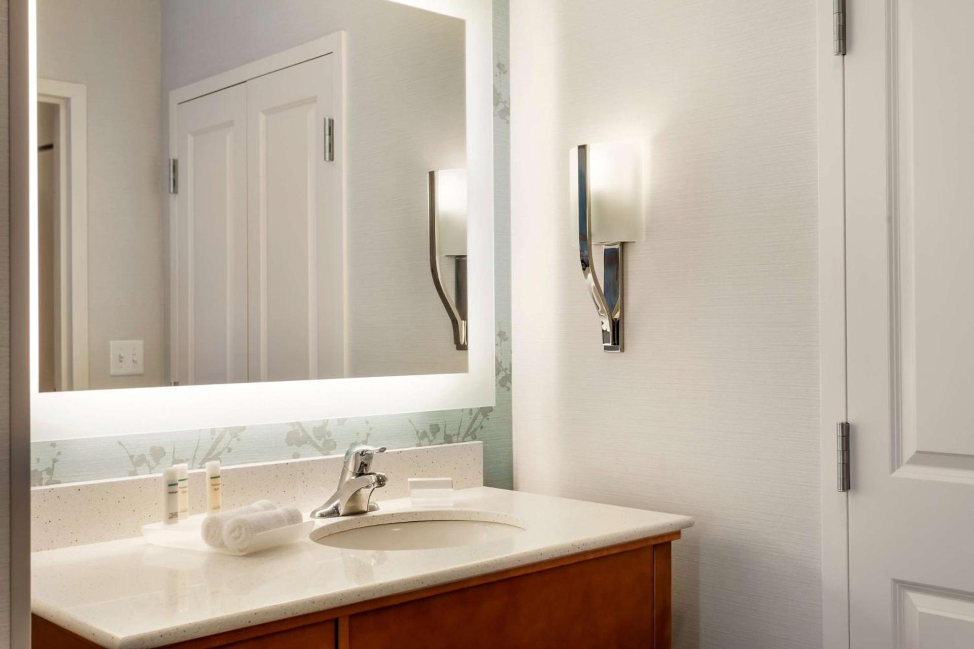 Homewood Suites by Hilton Gateway Hills Nashua photo 24