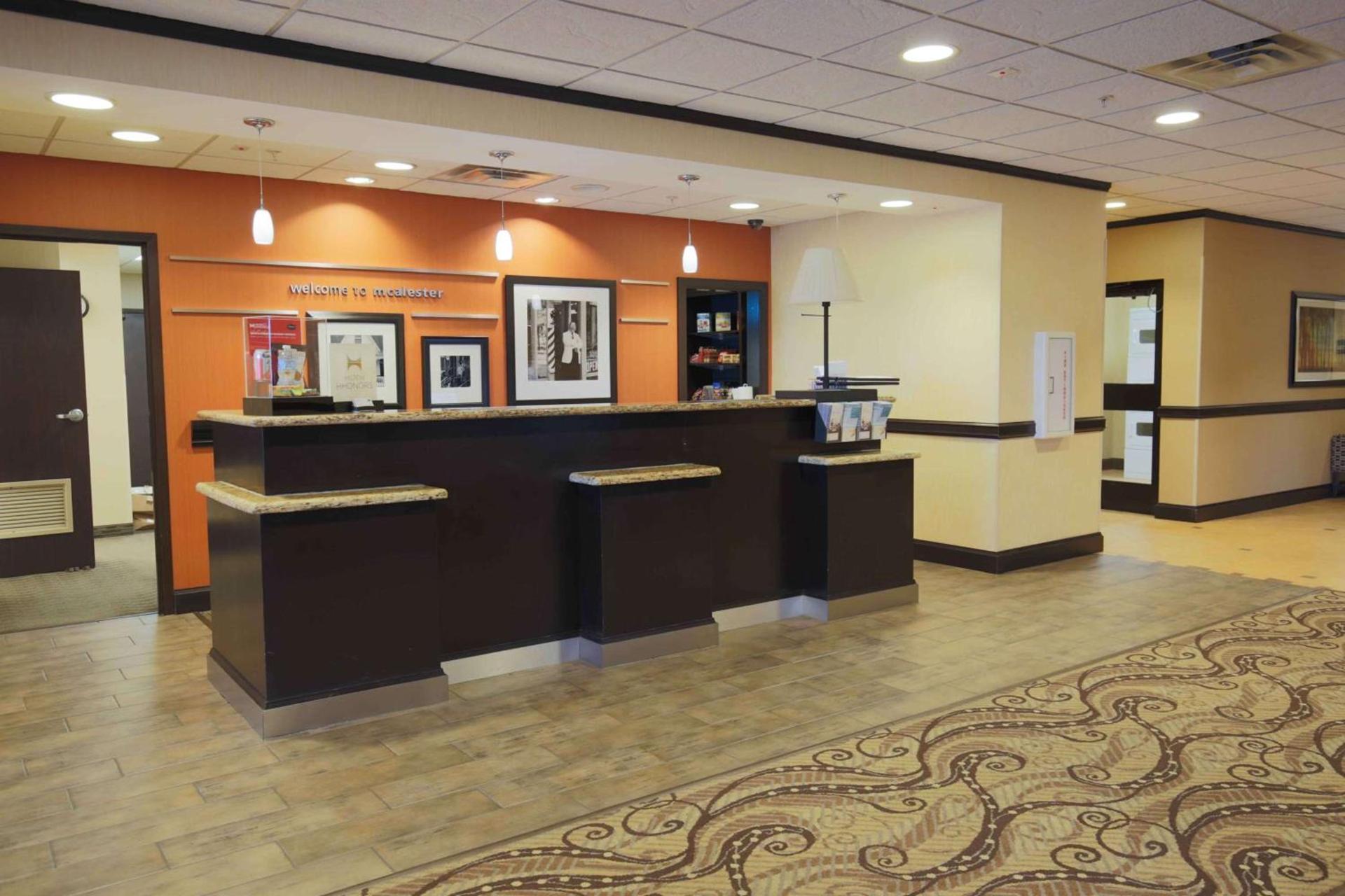 Hampton Inn & Suites McAlester photo 2