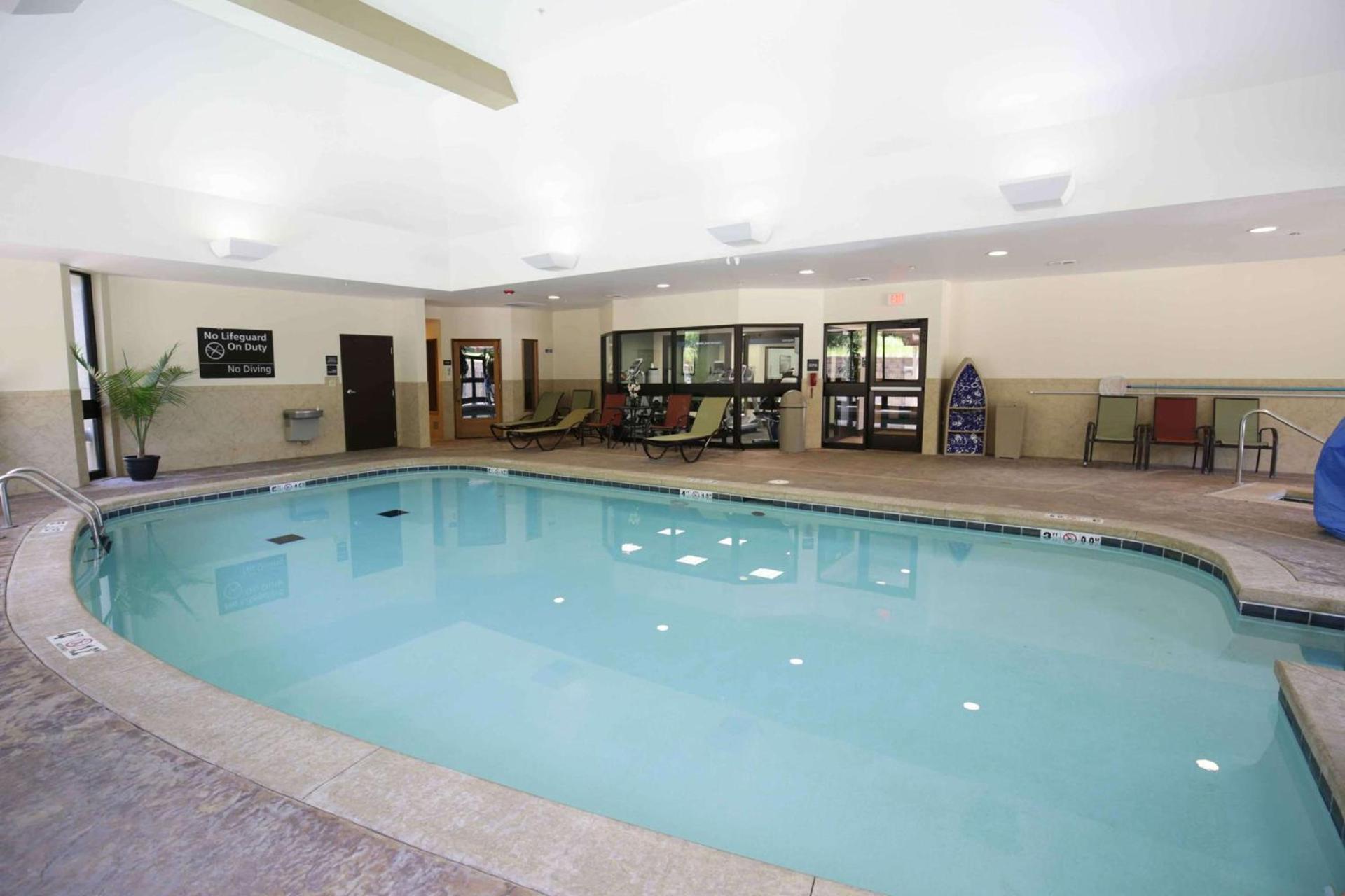 Hampton Inn & Suites McAlester photo 4