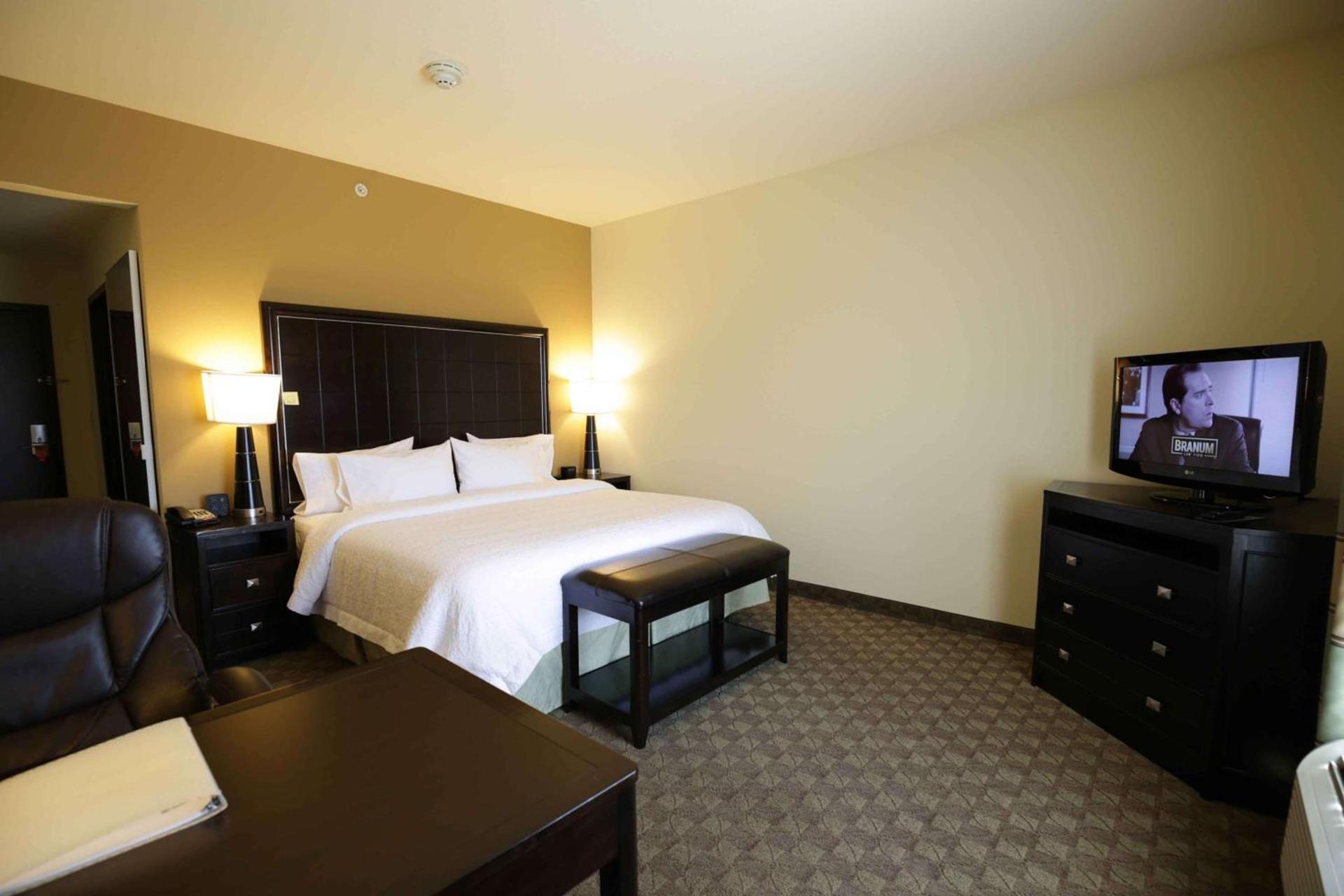 Hampton Inn & Suites McAlester photo 8