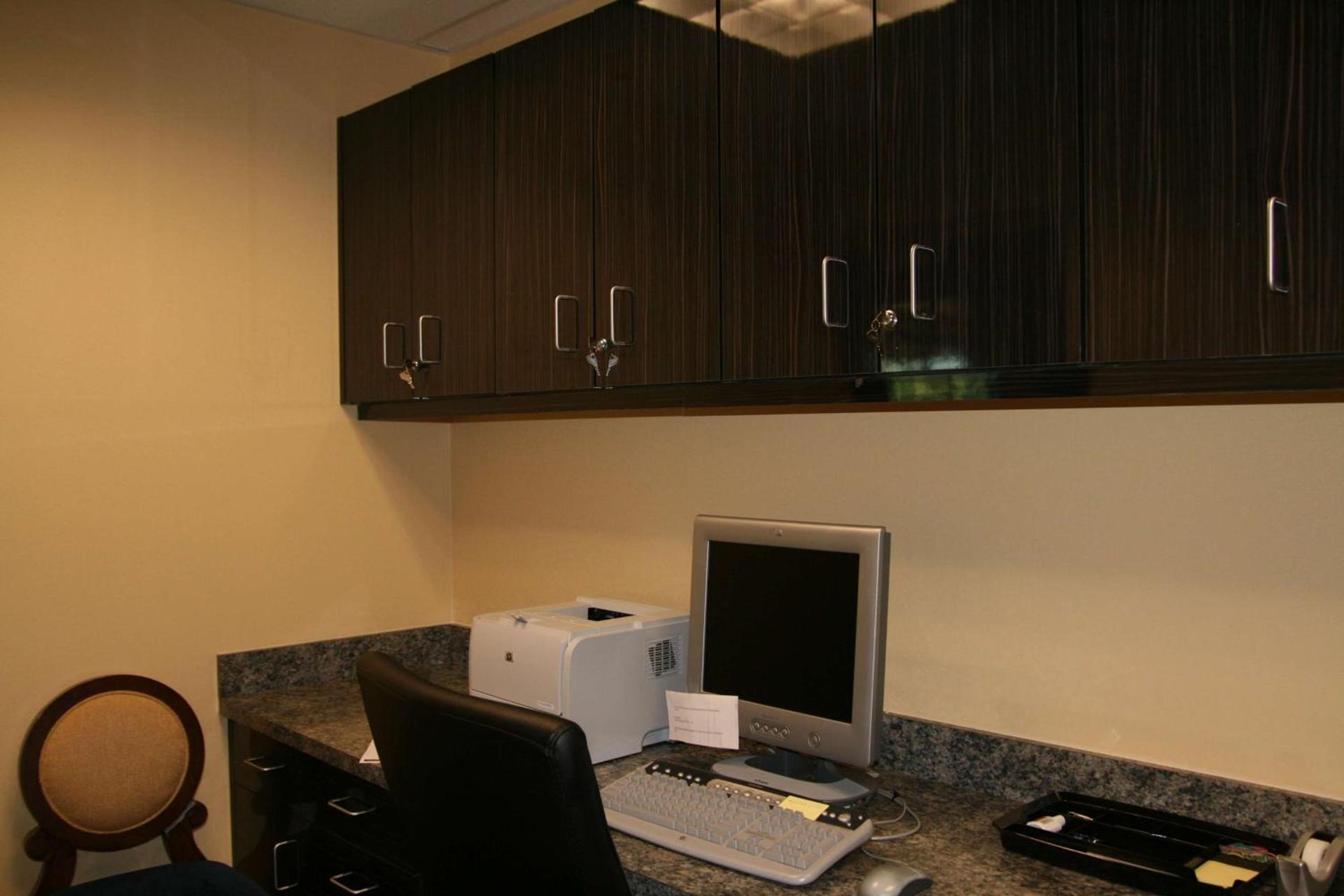 Hampton Inn & Suites McAlester photo 18