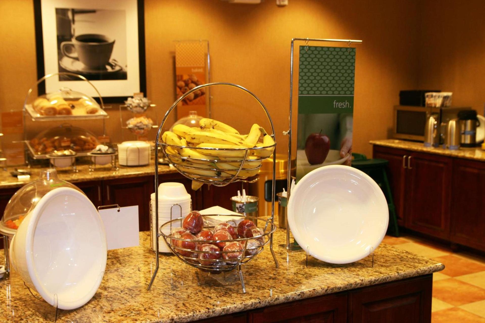 Hampton Inn & Suites Ocala - Belleview photo 12