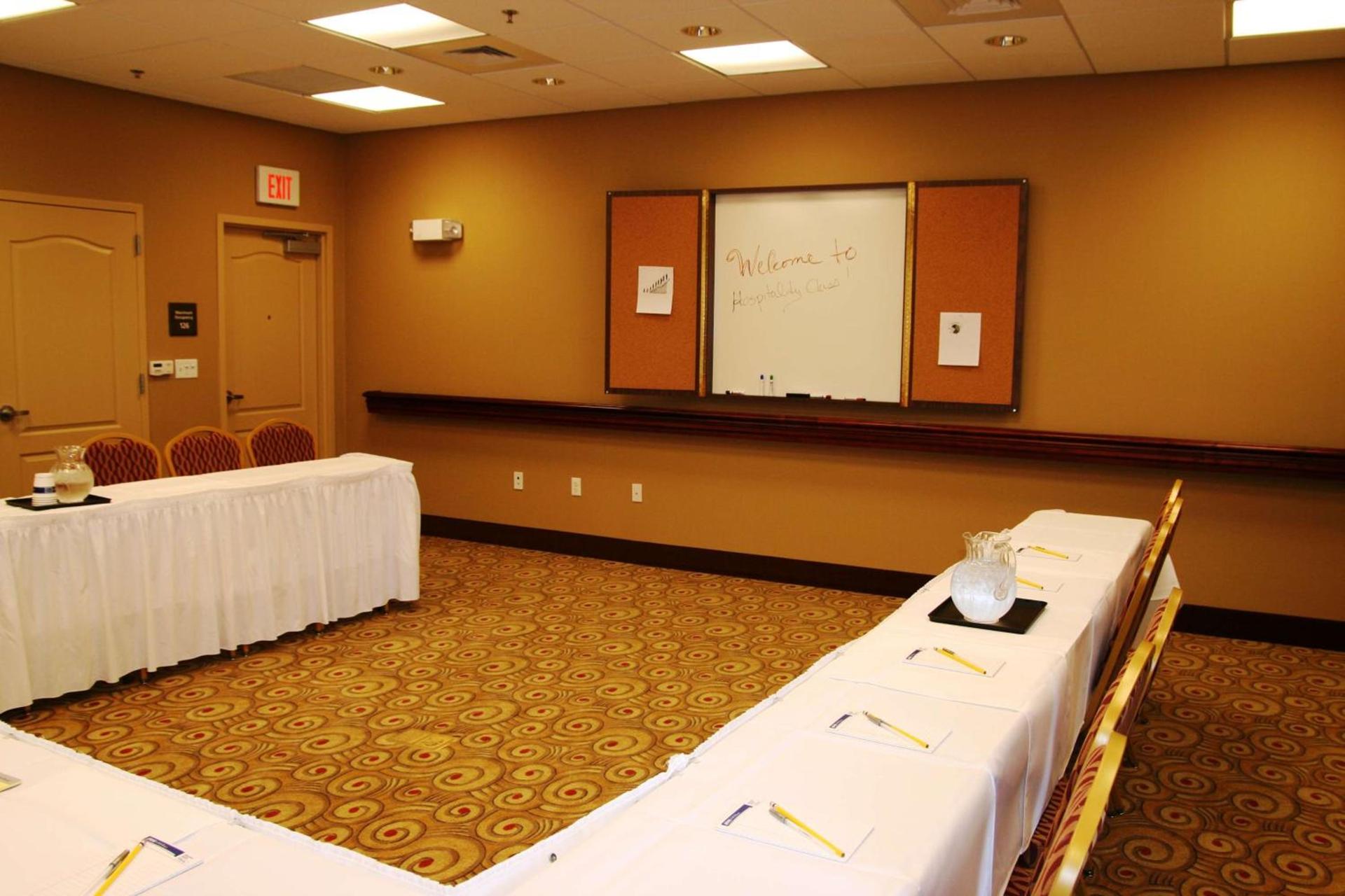 Hampton Inn & Suites Ocala - Belleview photo 20