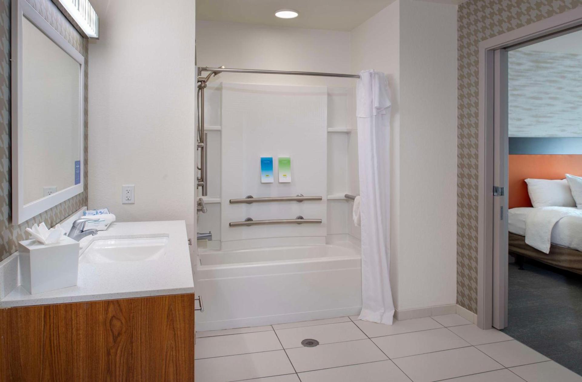 Home2 Suites St. Louis / Forest Park photo 16
