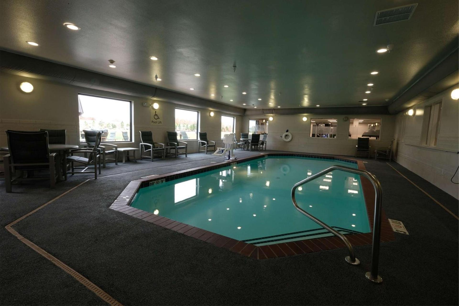 Hampton Inn Searcy Arkansas photo 11