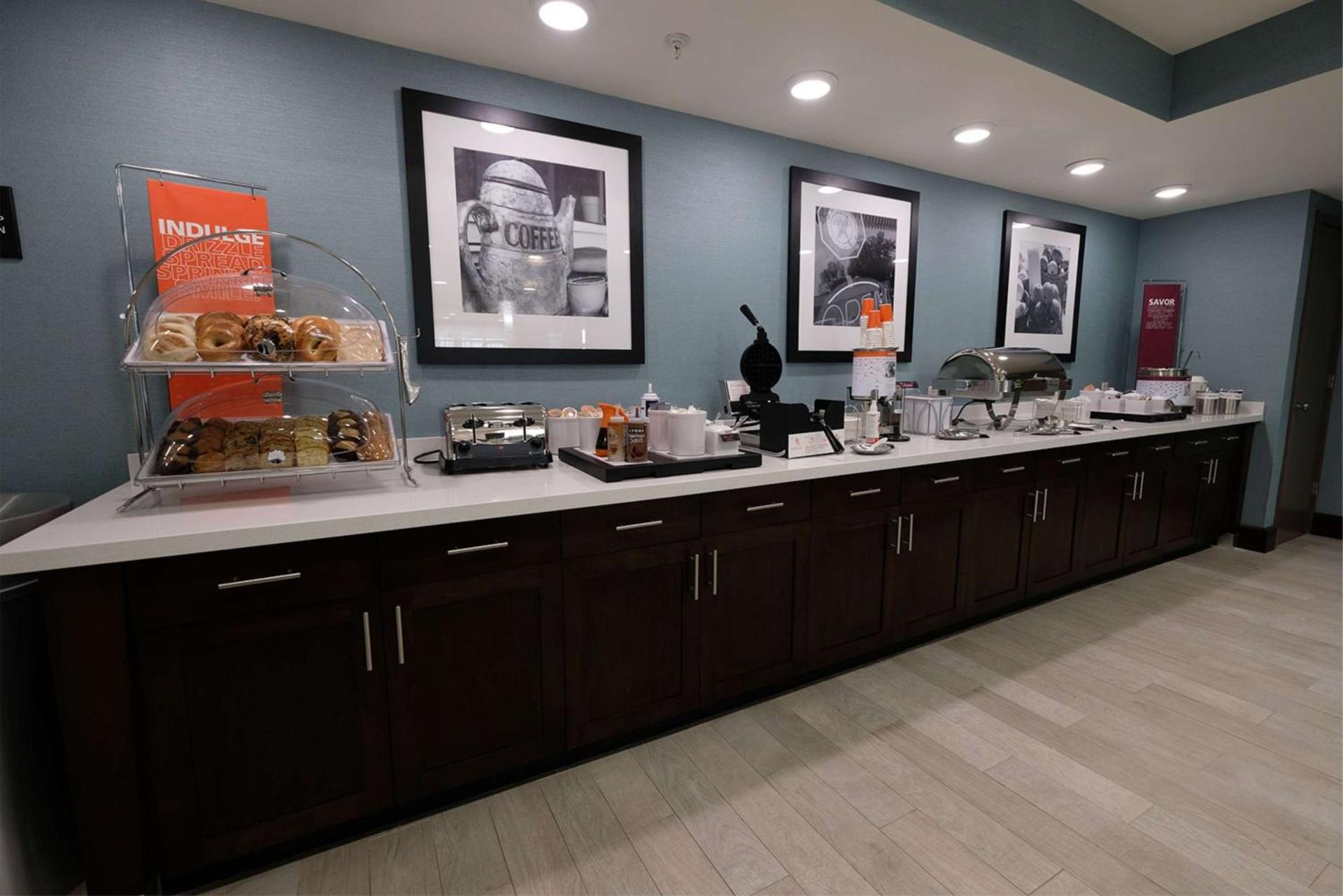 Hampton Inn Searcy Arkansas photo 12