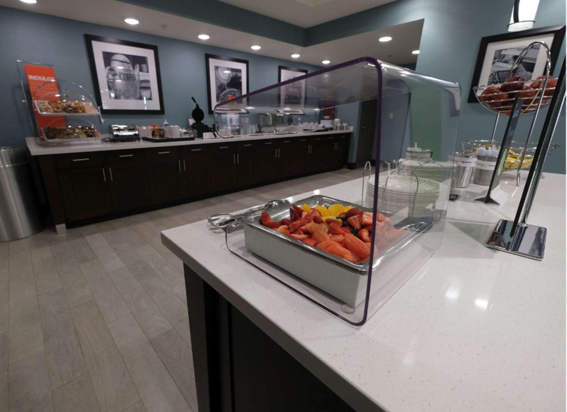 Hampton Inn Searcy Arkansas photo 15