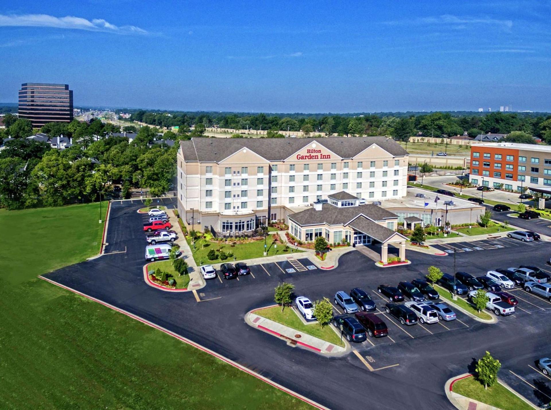 Hilton Garden Inn Midtown Tulsa photo 2