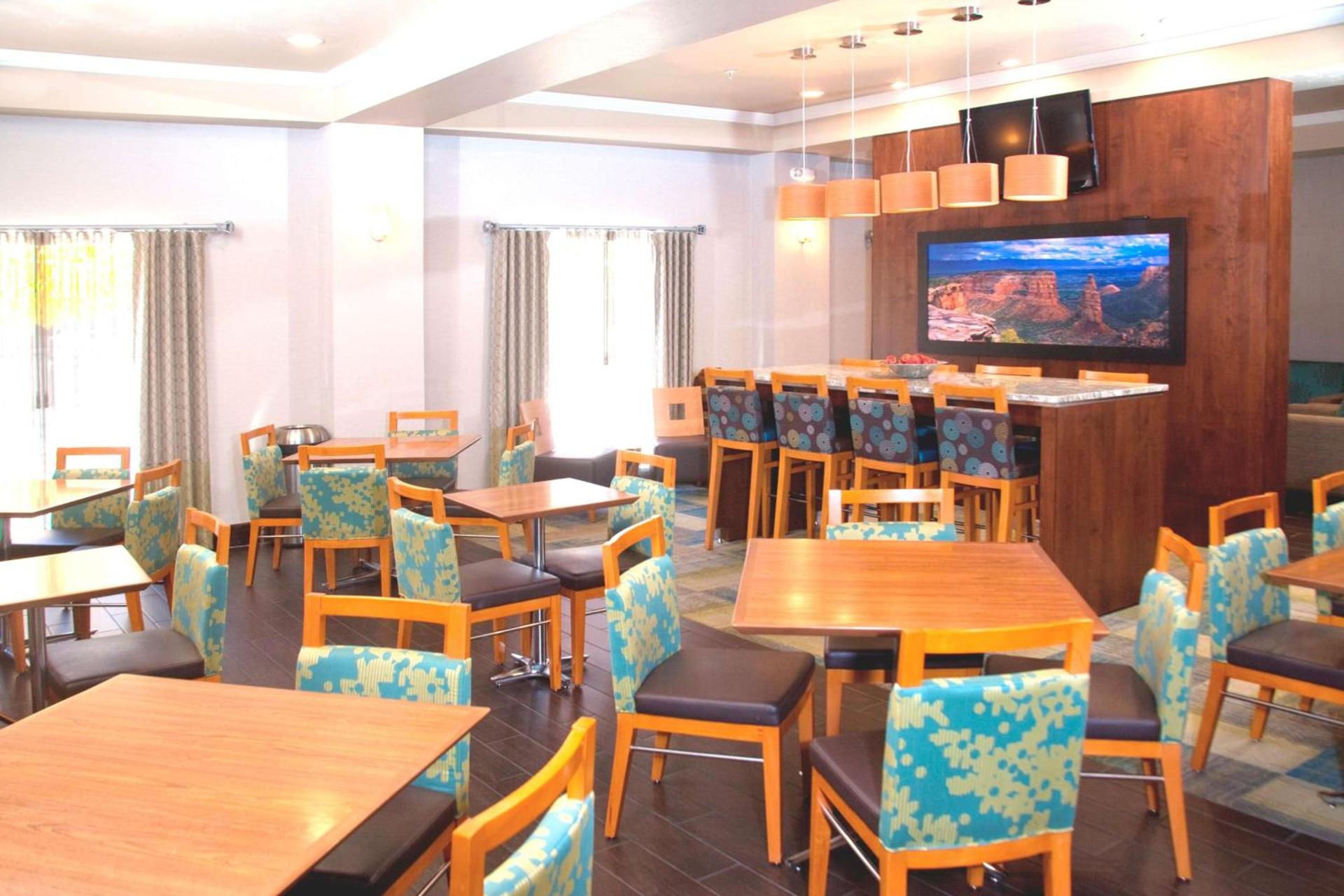 Hampton Inn Grand Junction photo 9