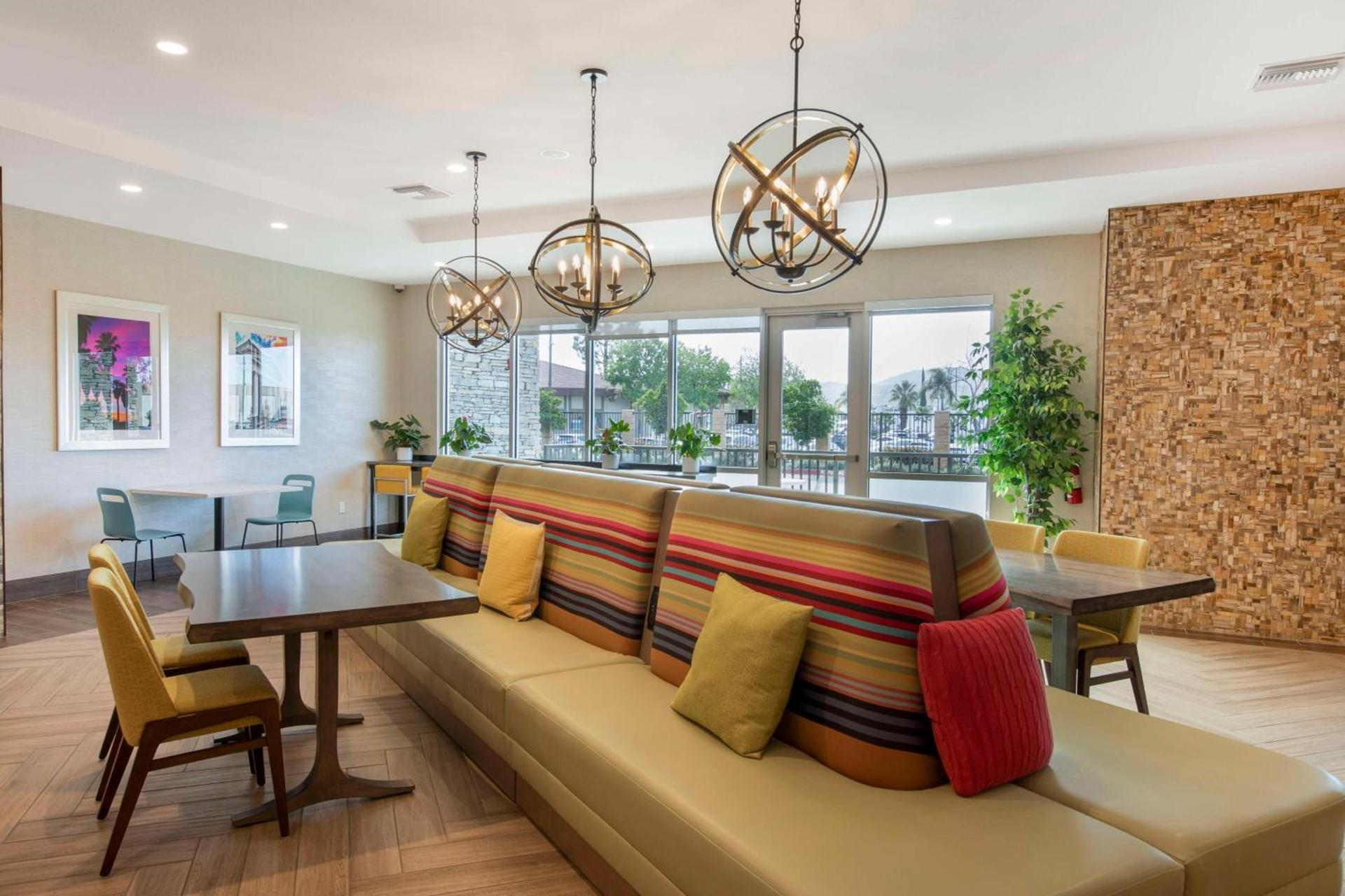Home2 Suites By Hilton Redlands photo 4