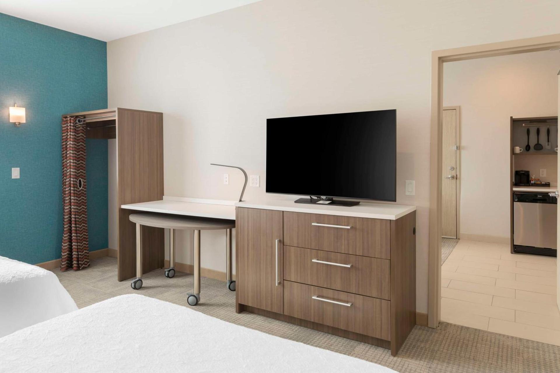 Home2 Suites By Hilton Redlands photo 15