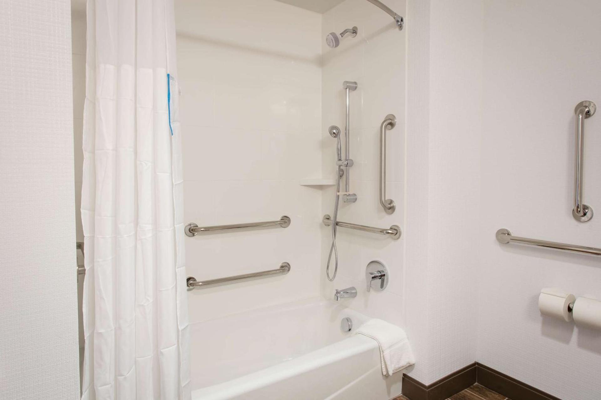 Hampton Inn & Suites St. George photo 5