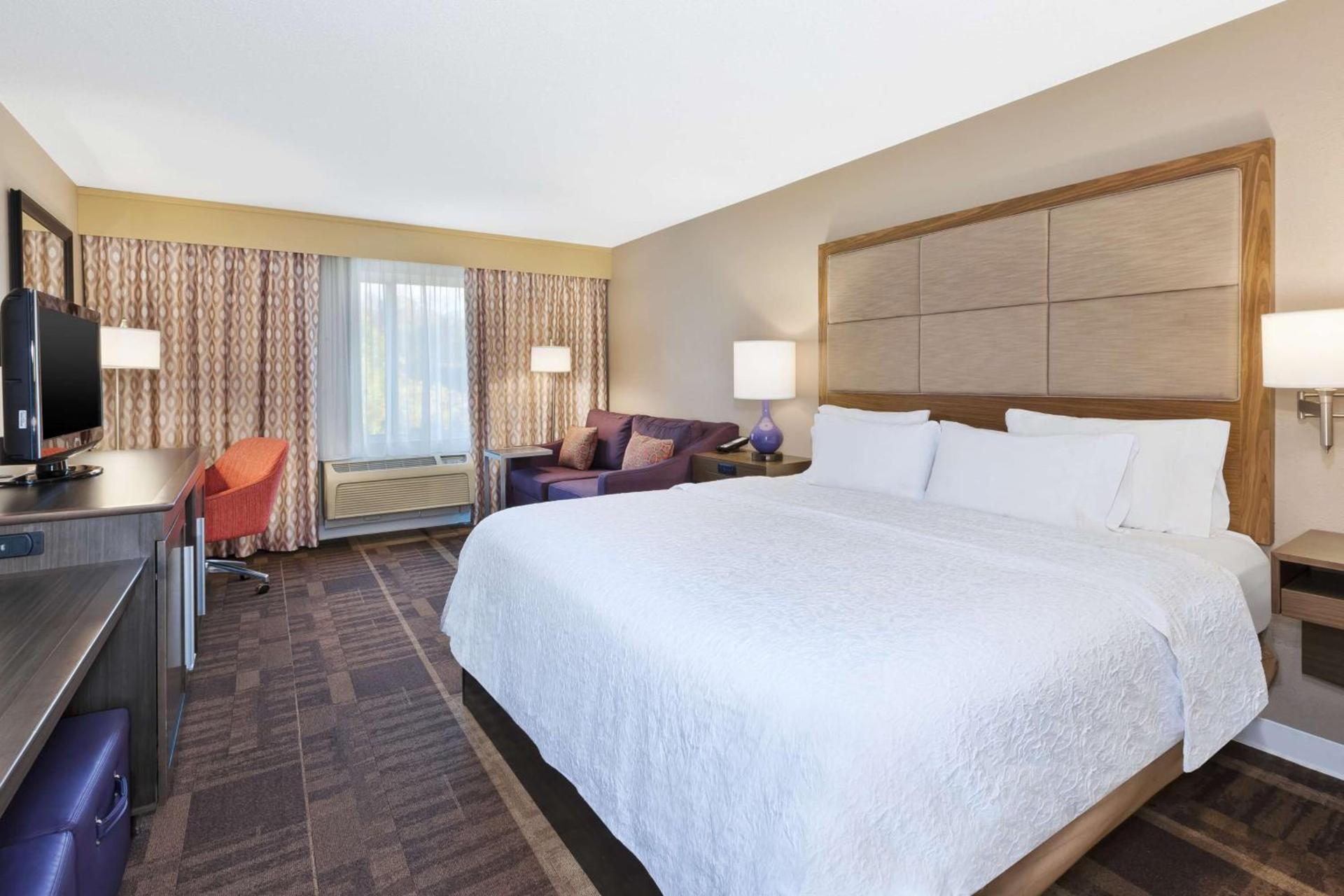 Hampton Inn Waterbury photo 15