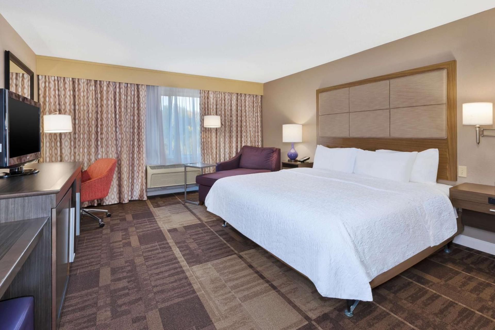 Hampton Inn Waterbury photo 19