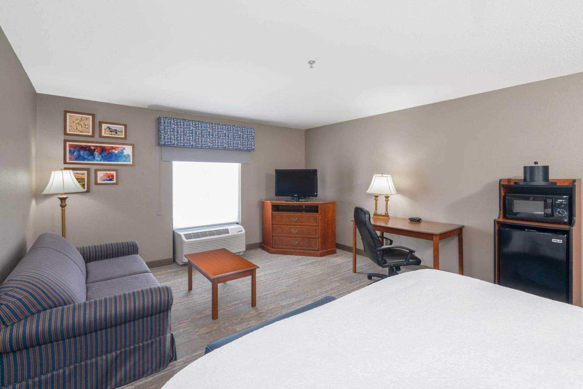 Hampton Inn London-North, Ky photo 18