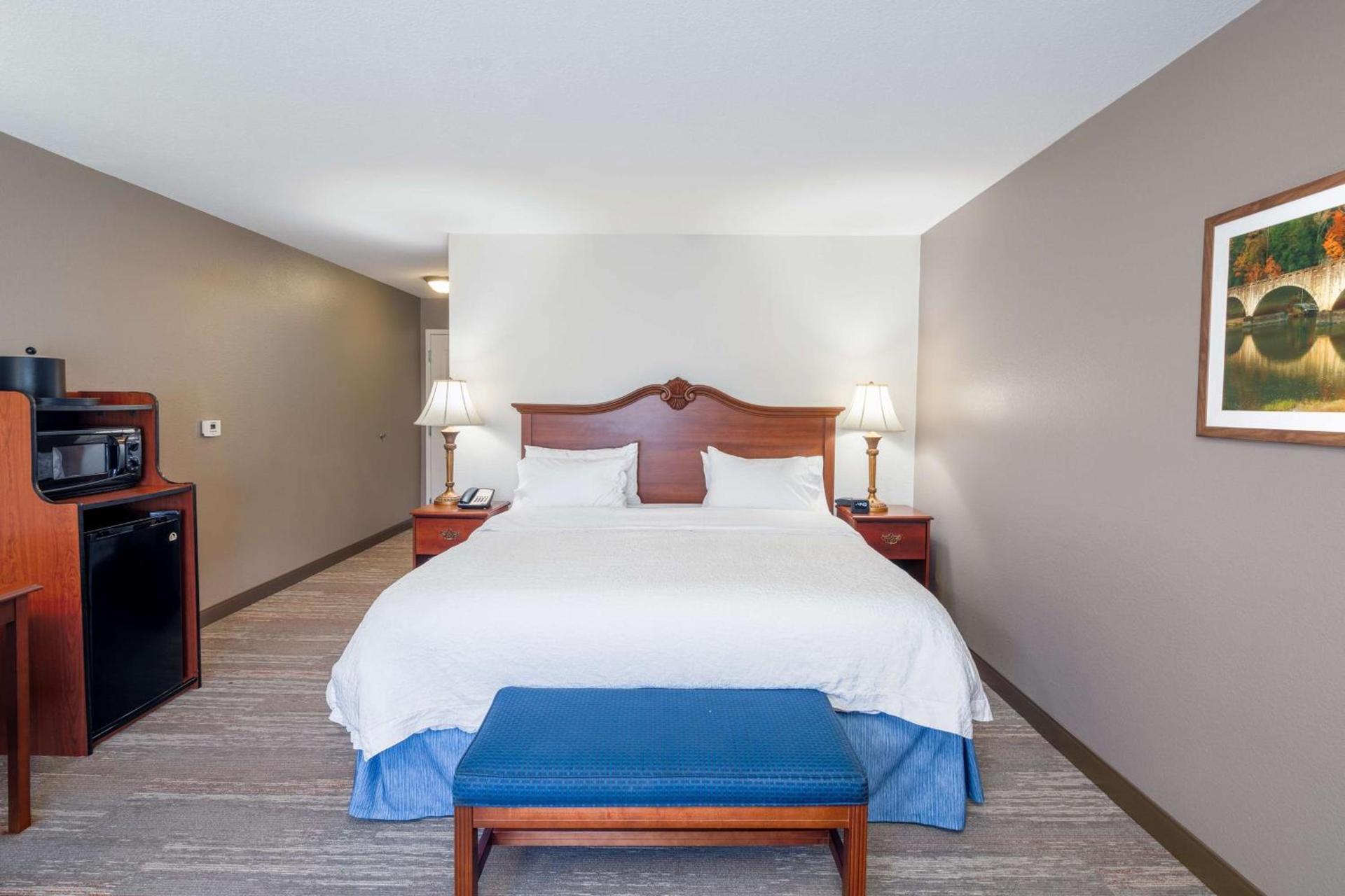 Hampton Inn London-North, Ky photo 11