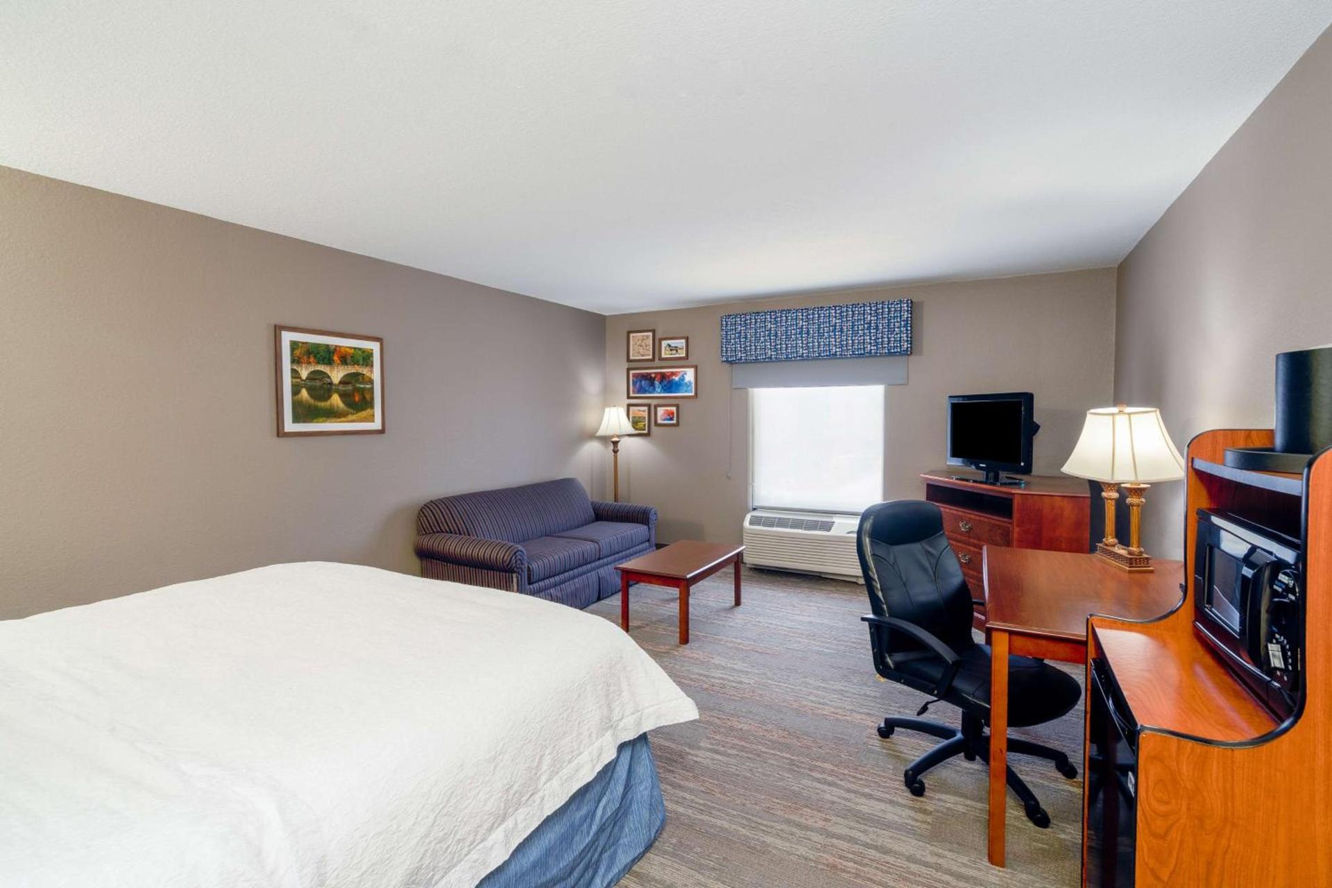 Hampton Inn London-North, Ky photo 10