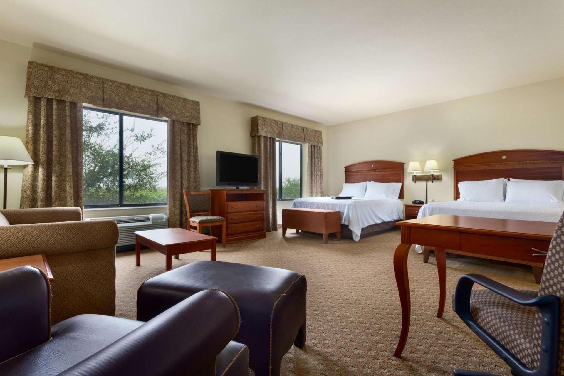 Hampton Inn & Suites Pharr photo 15