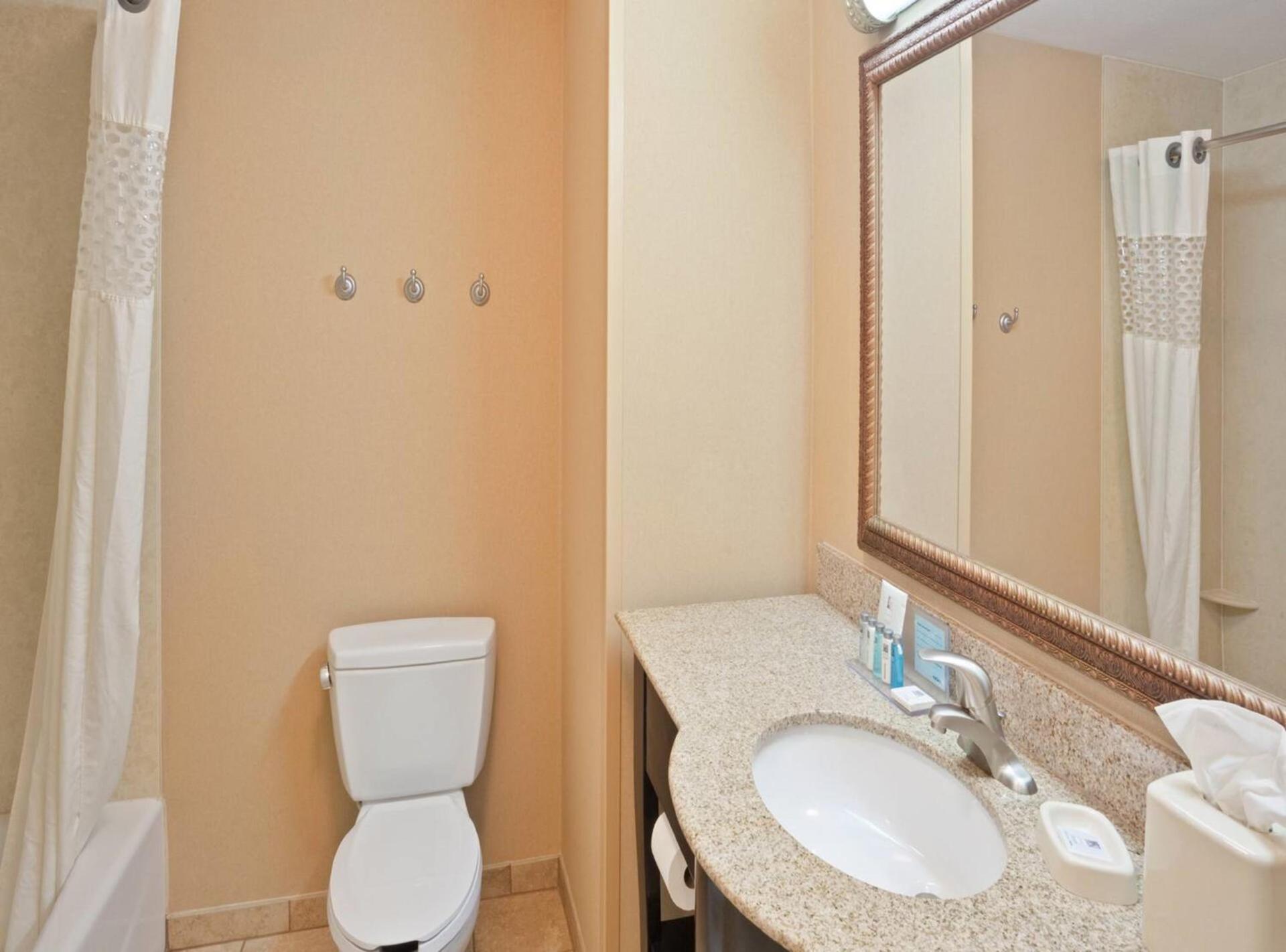 Hampton Inn Kingston photo 26