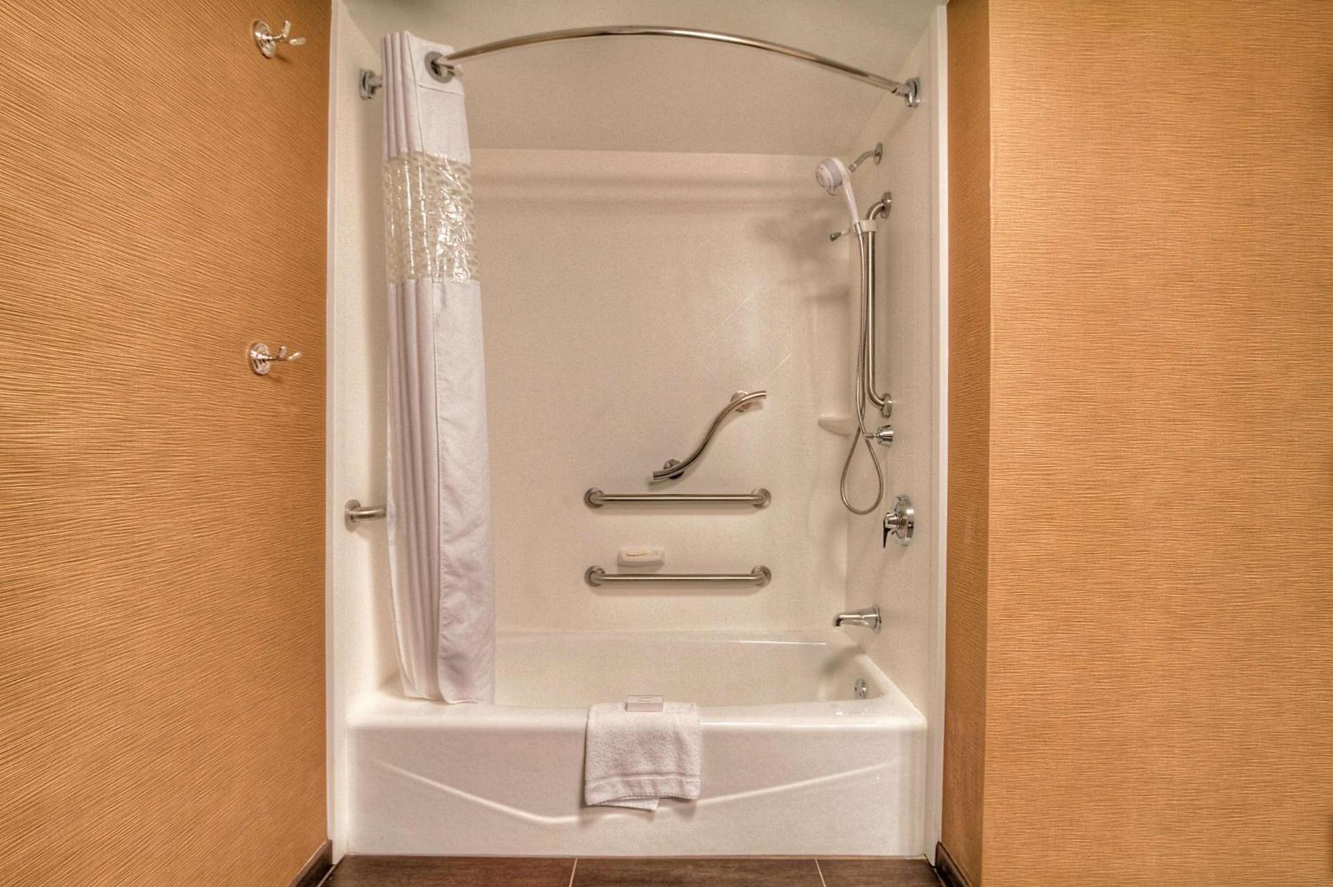 Hampton Inn Jonesville/Elkin photo 13