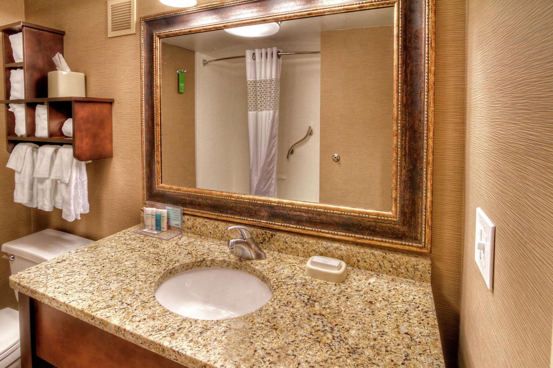 Hampton Inn Jonesville/Elkin photo 12