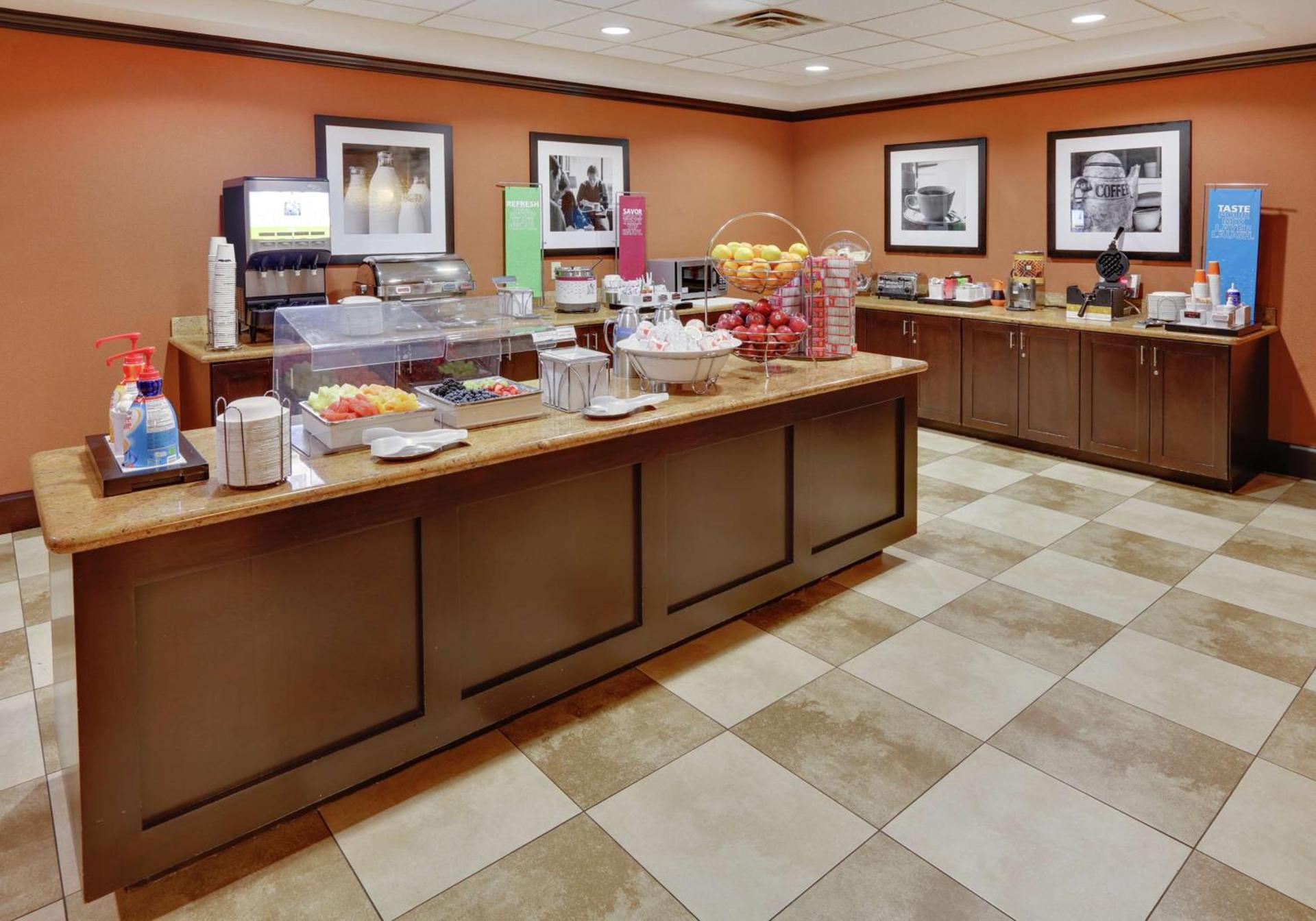 Hampton Inn & Suites Fort Worth/Forest Hill photo 6