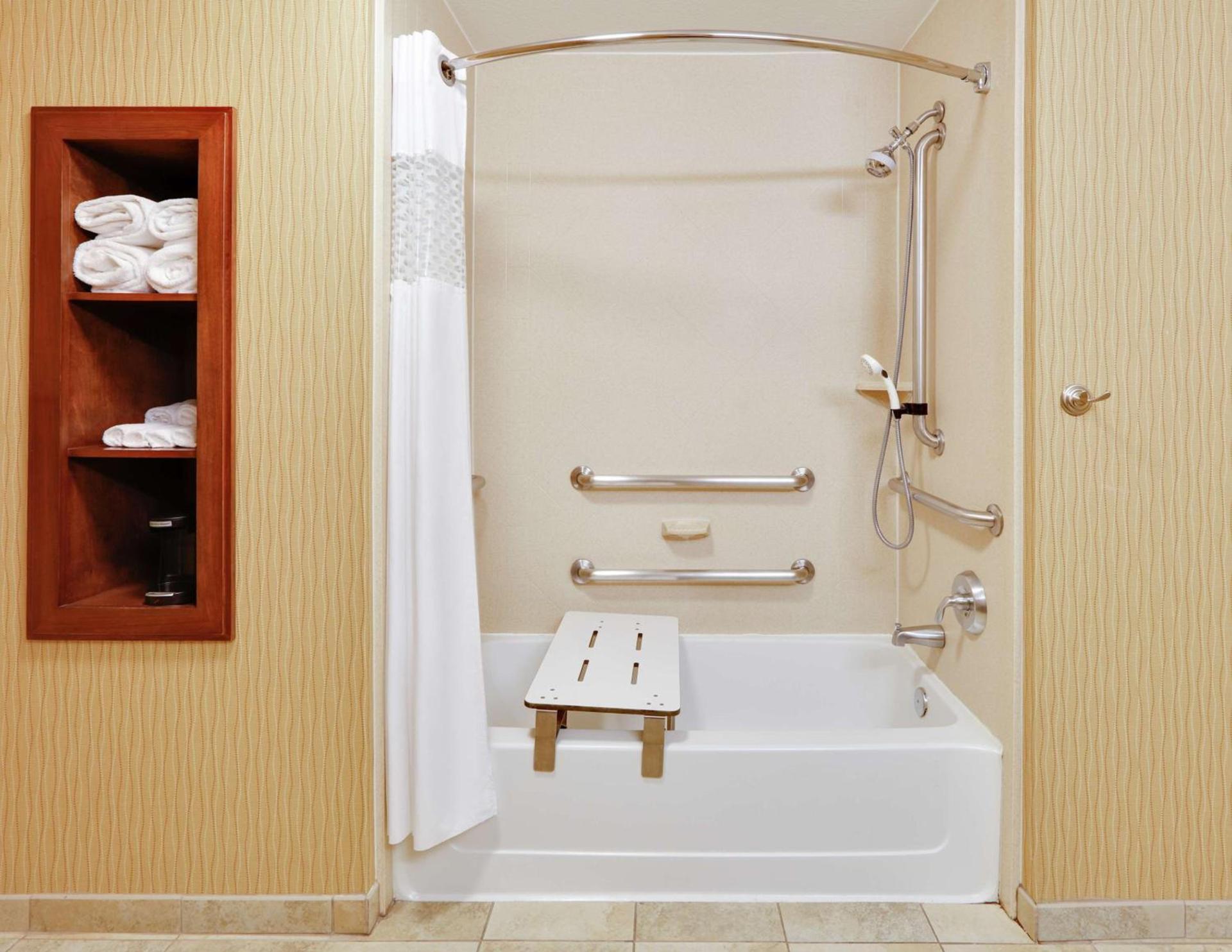 Hampton Inn & Suites Fort Worth/Forest Hill photo 11