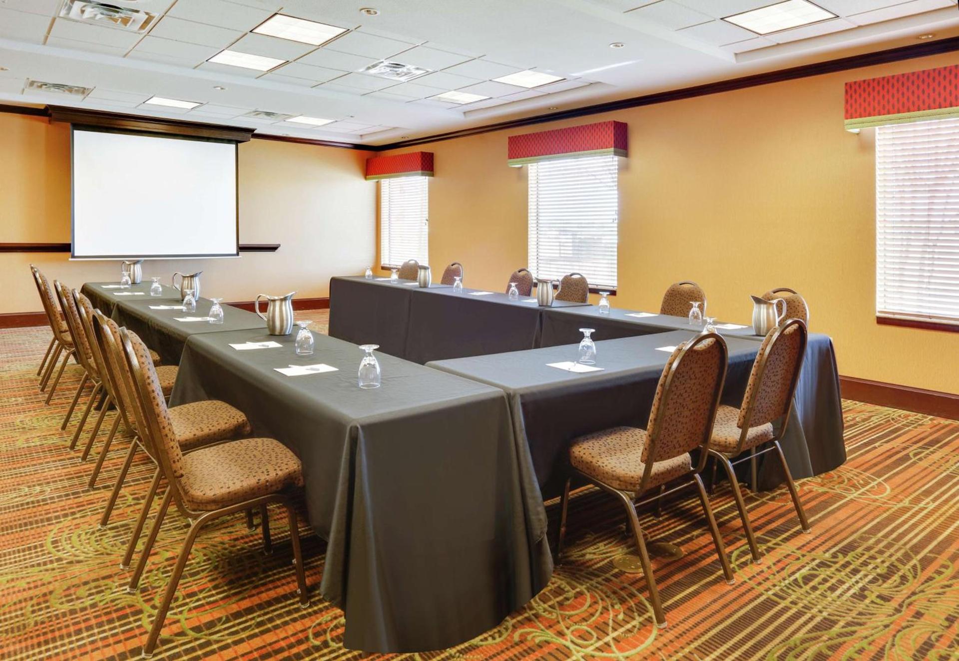 Hampton Inn & Suites Fort Worth/Forest Hill photo 21