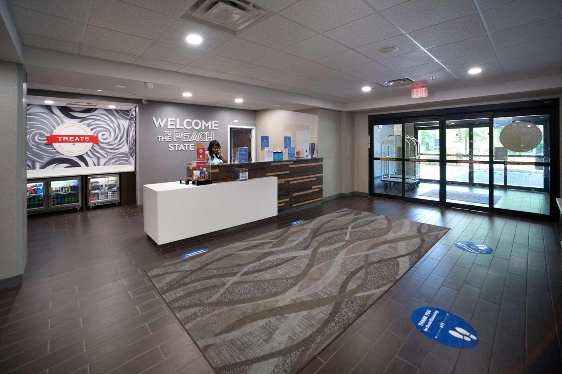 Hampton Inn Fayetteville photo 4